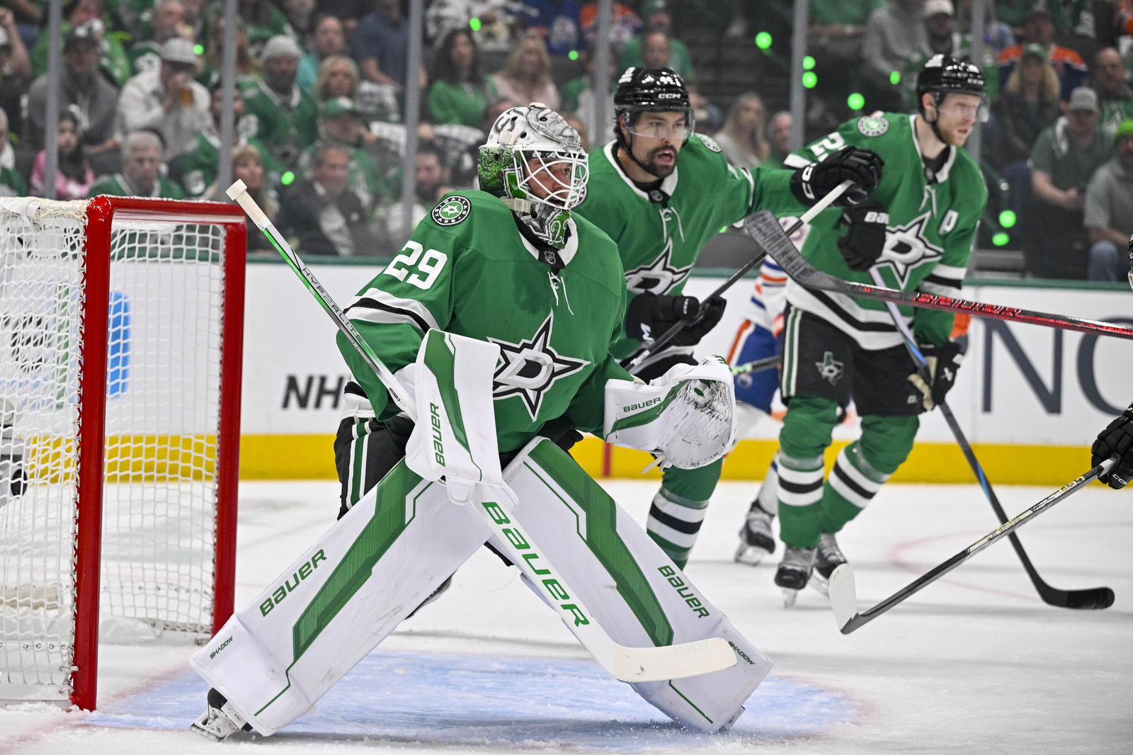 Dallas Stars goaltender Jake Oettinger (29) in action during the game between the Dallas Stars and the Edmonton Oilers in game five of the Western Conference Final of the 2025 Stanley Cup Playoffs at American Airlines Center. Credit: Jerome Miron-Imagn Images