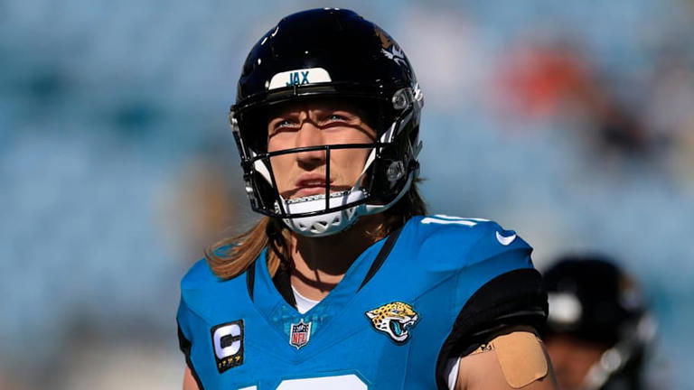 QB Trevor Lawrence will look to keep the Jaguars on track as they sit at No. 2 in the AFC South heading into Week 12 against the Arizona Cardinals. (Corey Perrine/Florida Times-Union)