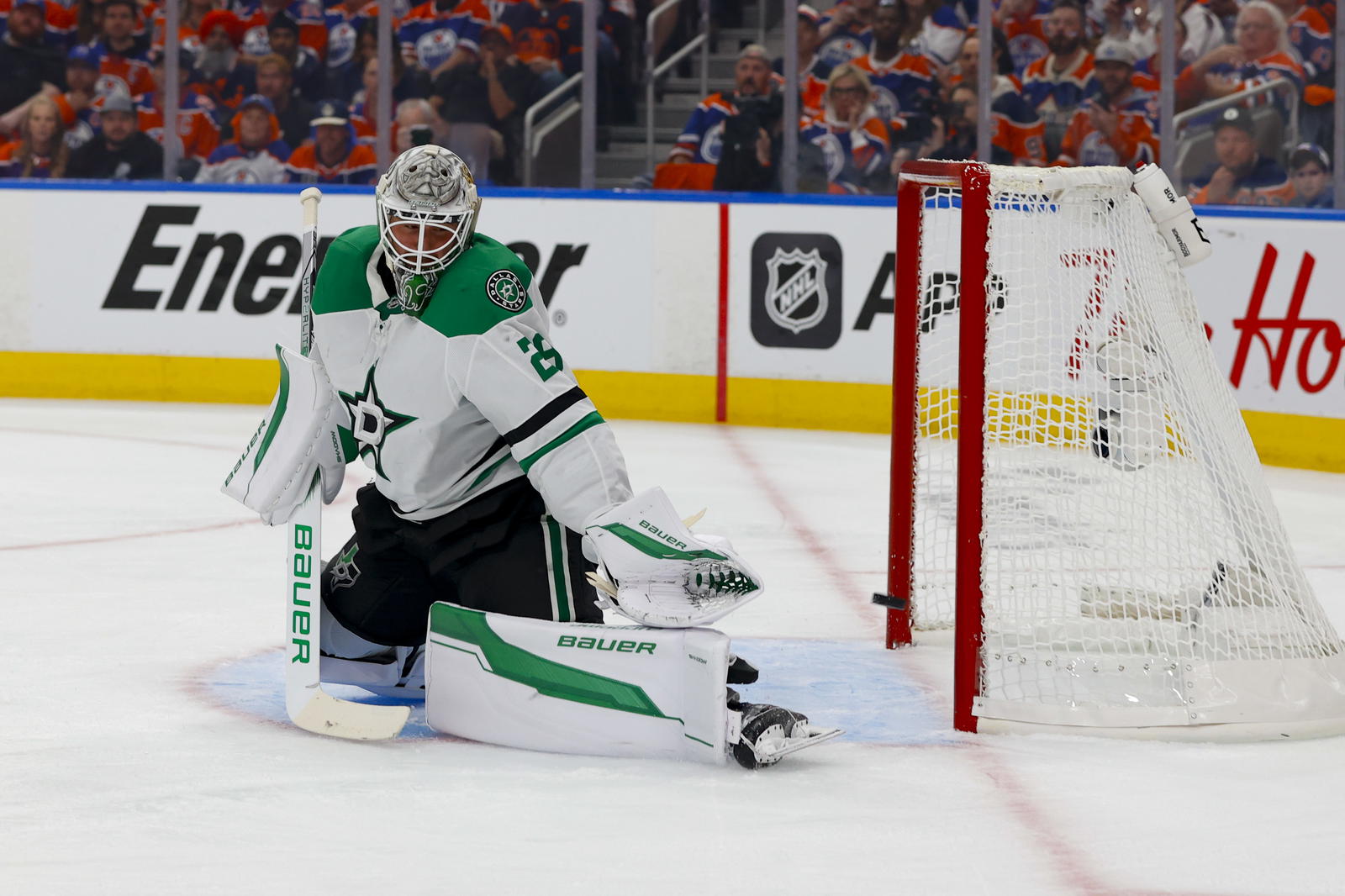 Dallas Stars goaltender Jake Oettinger (29) allows a power play goal to Edmonton Oilers center Leon Draisaitl (not pictured) during the first period in game four of the Western Conference Final of the 2025 Stanley Cup Playoffs at Rogers Place. Mandatory Credit: Perry Nelson-Imagn Images