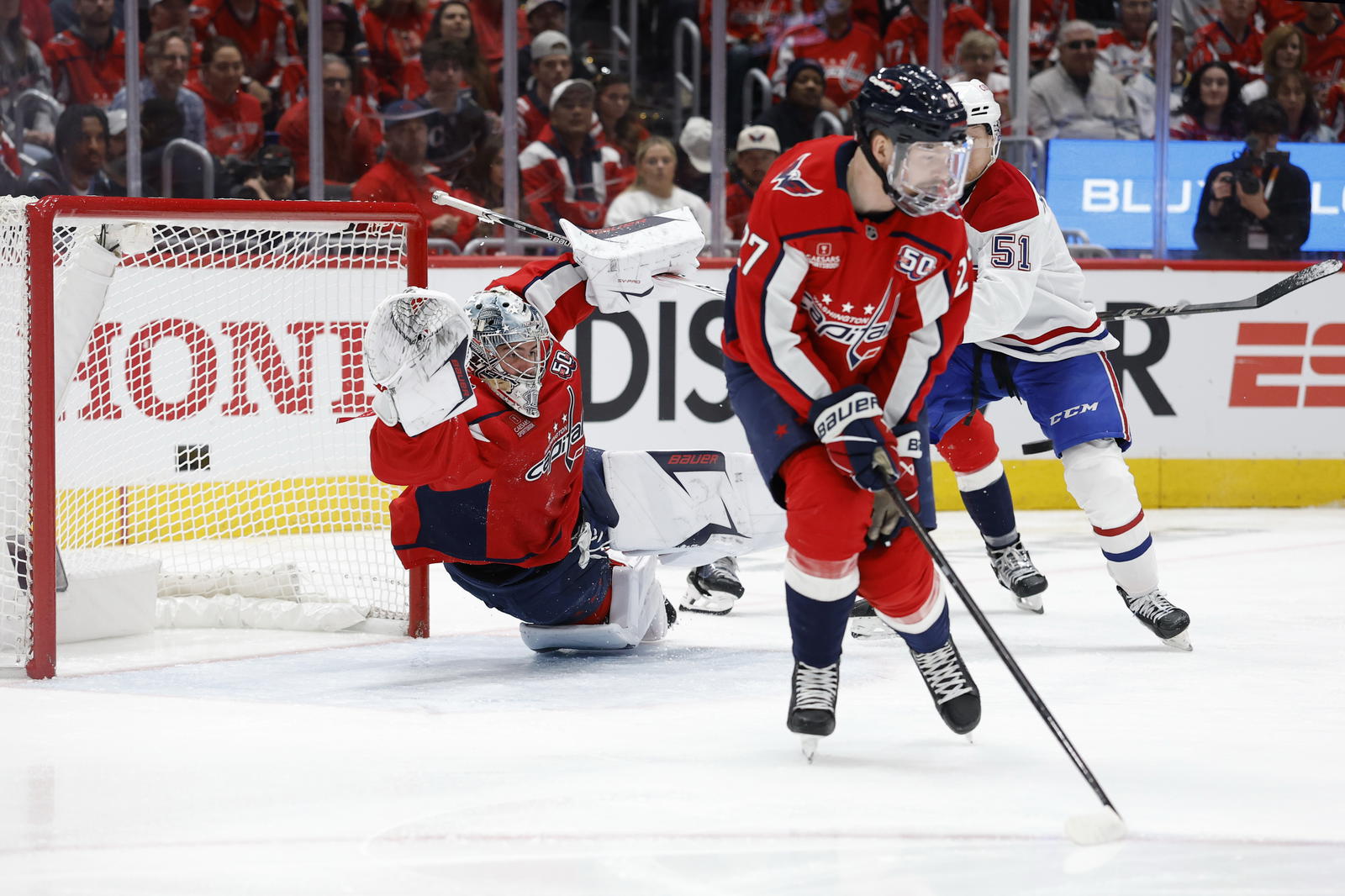 Logan Thompson made 25 saves on 26 shots. (Geoff Burke — Imagn Images)