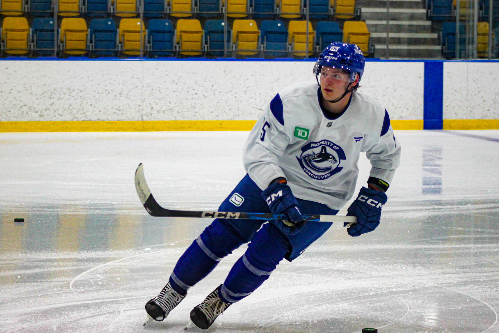 Gabriel Chiarot of the Vancouver Canucks (Photo Credit: Kaja Antic/The Hockey News)