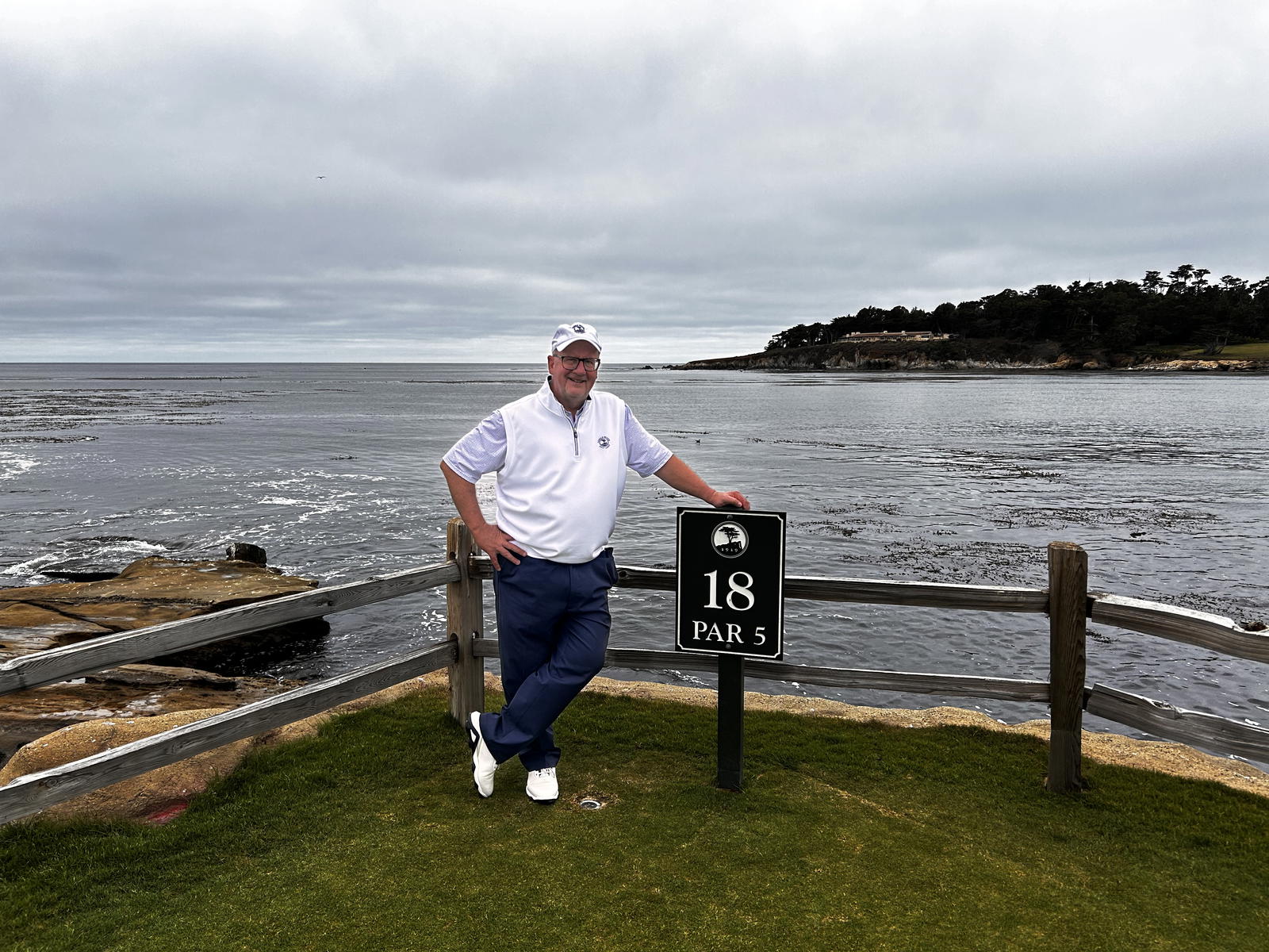 Roundtable Sports Editor-in-Chief Tom Brew checked off a big bucket list item in August when he played Pebble Beach for the first time.&nbsp;