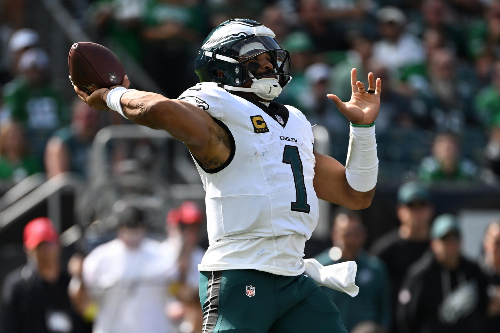 Philadelphia Eagles quarterback Jalen Hurts. Credit: Eric Hartline-Imagn Images.