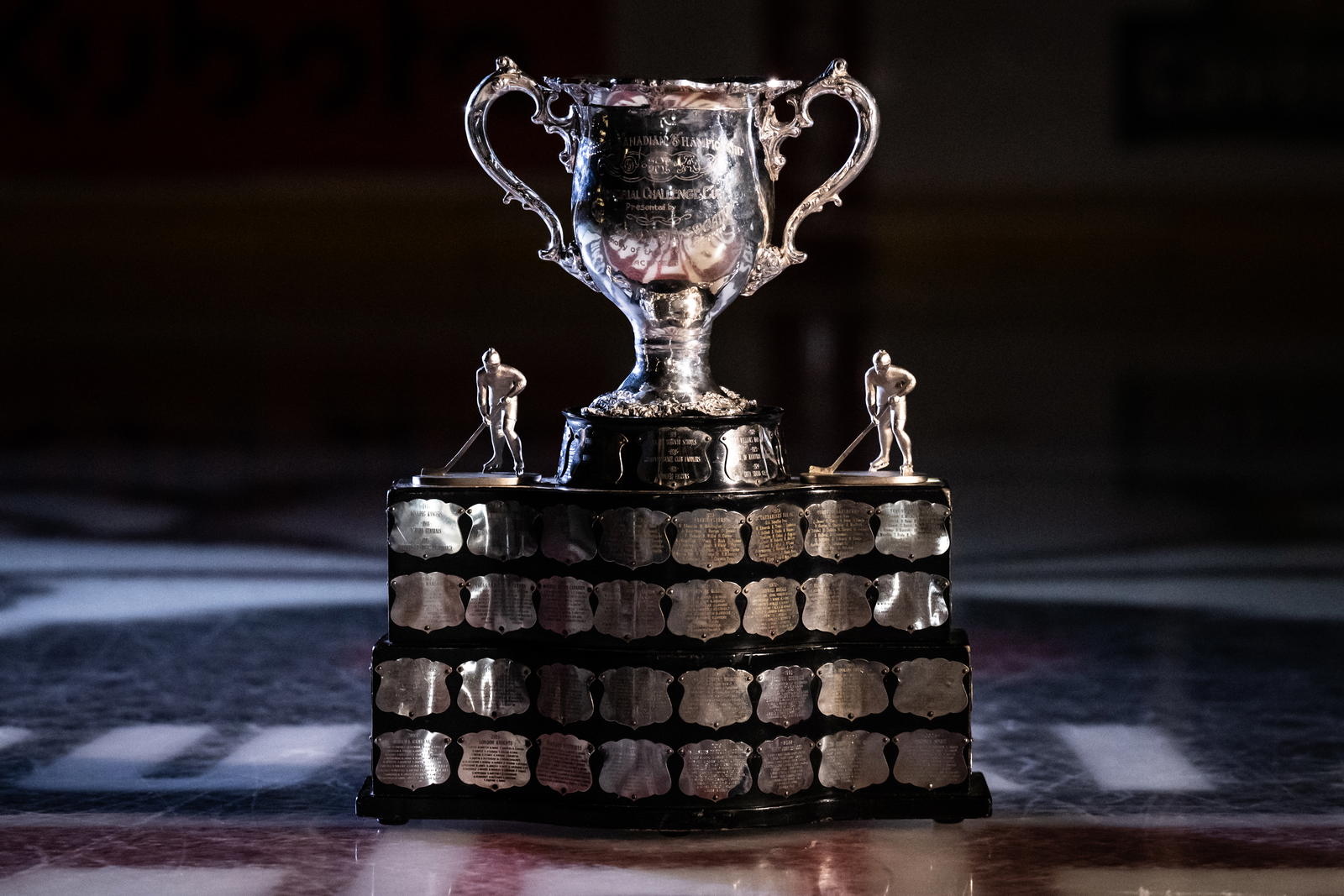 Memorial Cup Trophy (Photo Credit: Vincent Ethier/CHL)