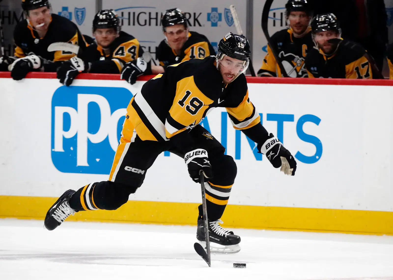Ex-Penguins Forward Signs Extension With Current Team cover image