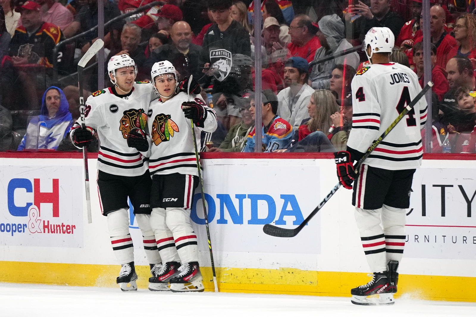 NHL Opening Night Betting Angles: Panthers Struggle Against Blackhawks, High-Scoring Starts