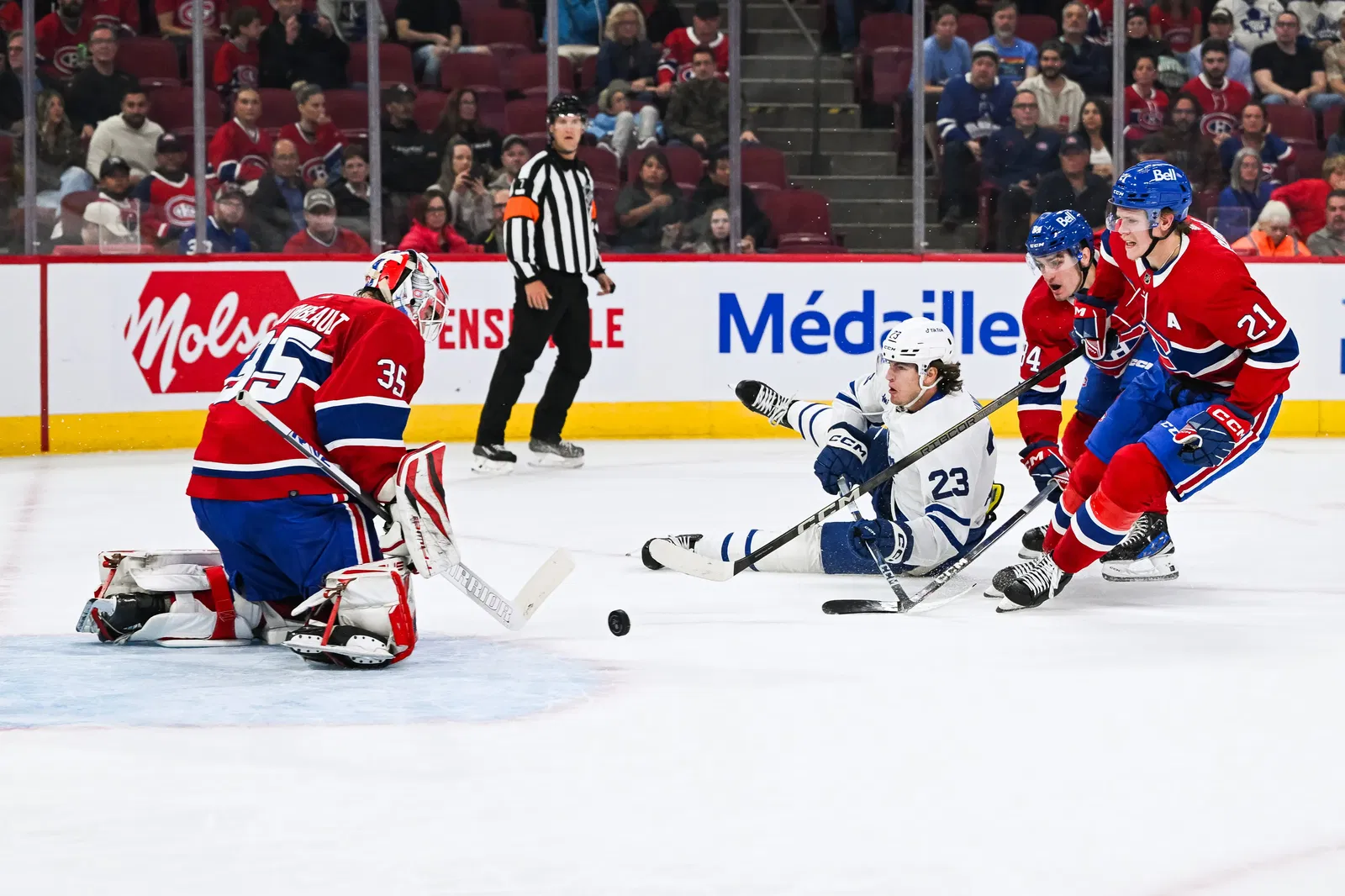 "🌟 'Habs' Resurgence: Old Faces Return—Can Montreal Pull Off a Miracle?"