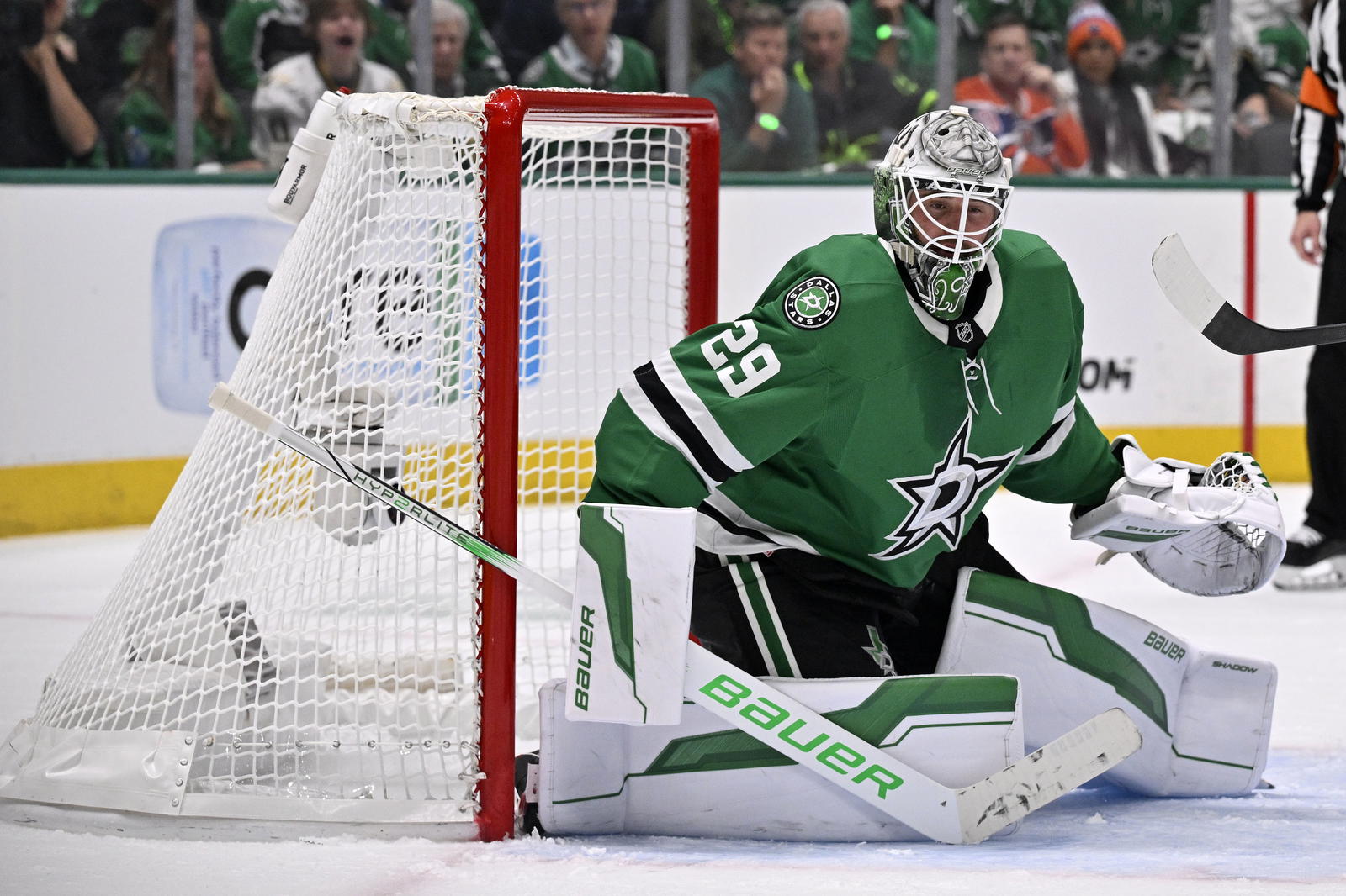Dallas Stars goaltender Jake Oettinger (29) in the net against the Edmonton Oilers in the third period during game one of the Western Conference Final of the 2025 Stanley Cup Playoffs at American Airlines Center. Credit: Jerome Miron-Imagn Images