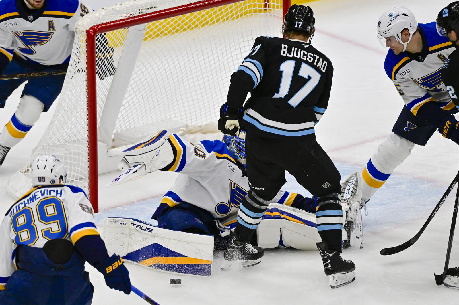 Nick Bjugstad (17) said he's pleased to be on the side of the St. Louis Blues rather than having to face them. (Christopher Creveling-Imagn Images)