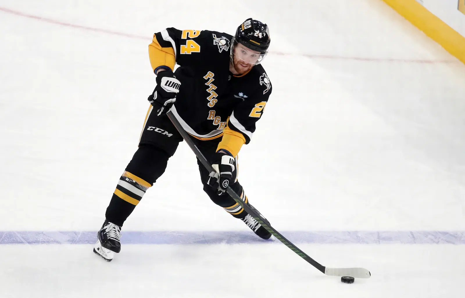 Ex-Penguins Defender Surprisingly Still A Free Agent cover image