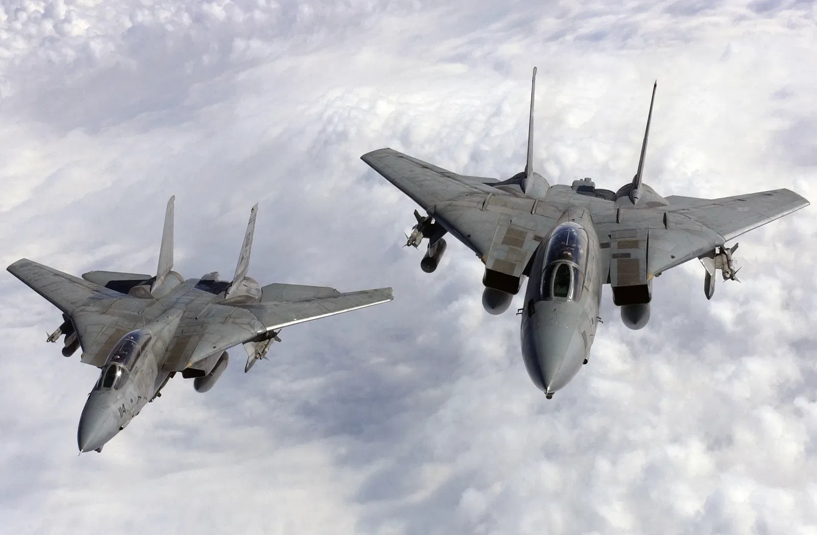 Was The Famous F-14 Tomcat Retired Too Early?