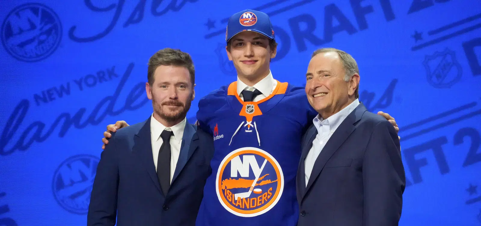 Islanders Sign Victor Eklund But He’s Probably Returning To Sweden Too