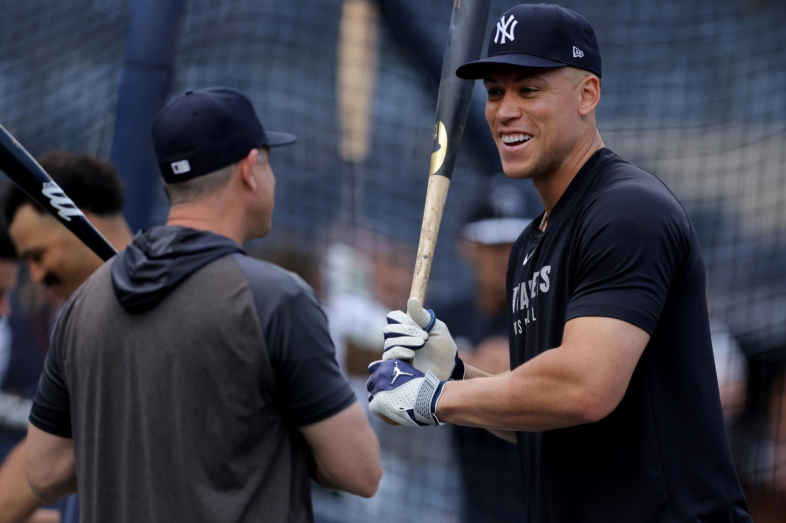 New York Yankees outfielder Aaron Judge speaks to manager Aaron Boone. Credit: Brad Penner-Imagn Images.