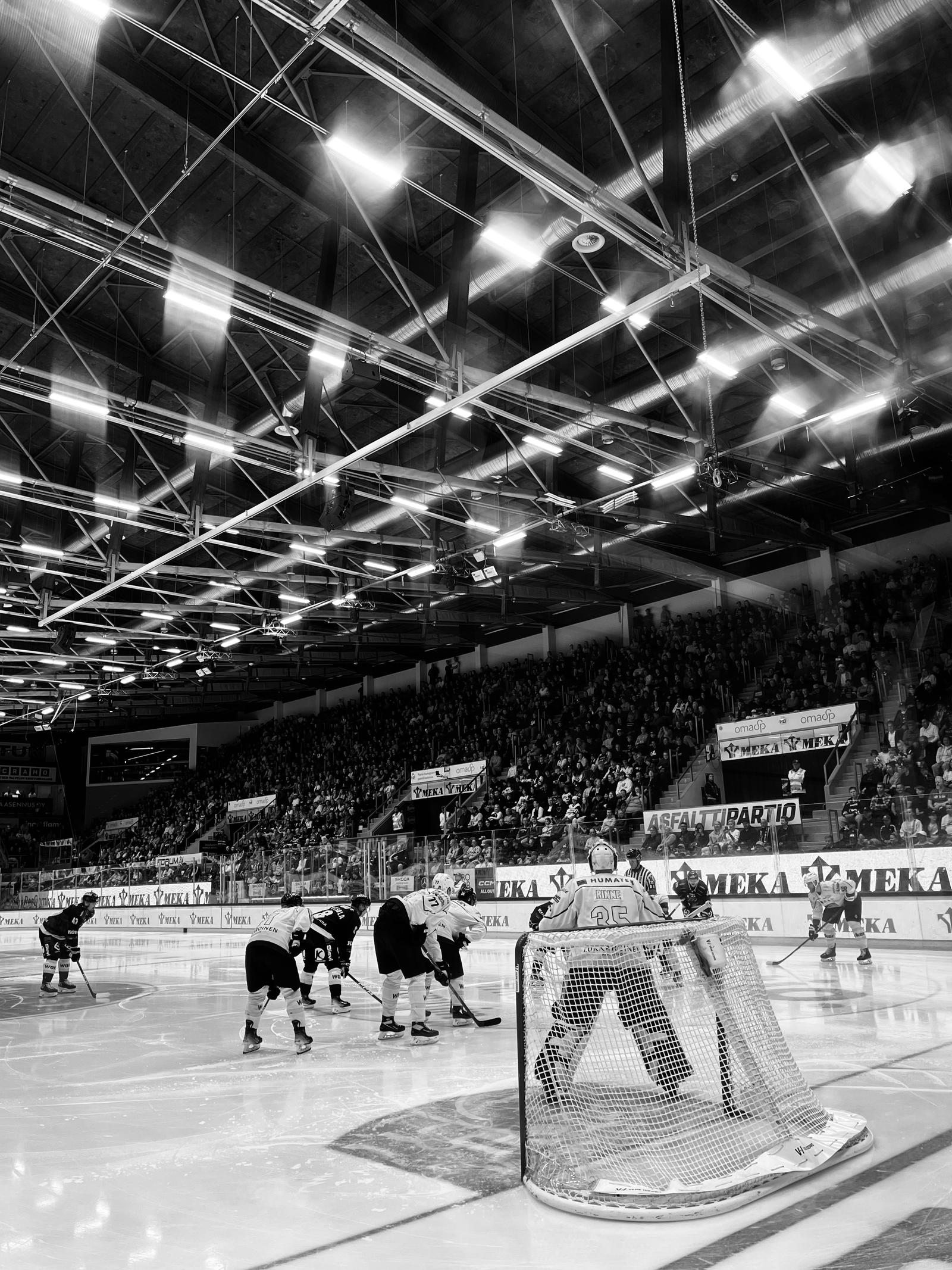 Pekka Rinne didn’t allow the home team’s forwards to score.