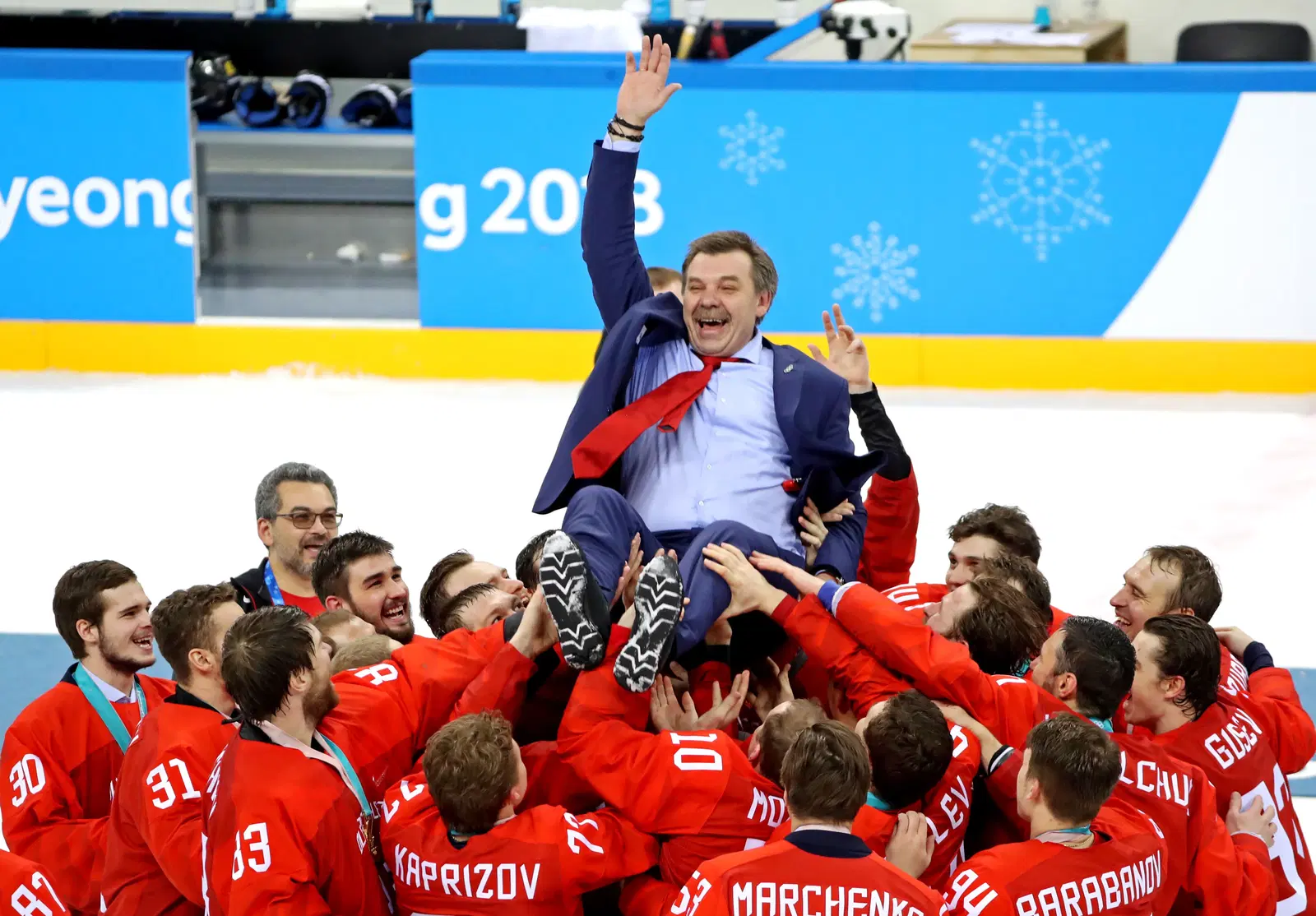 Matvei Michkov Praises Oleg Znarok's Work with Flyers cover image