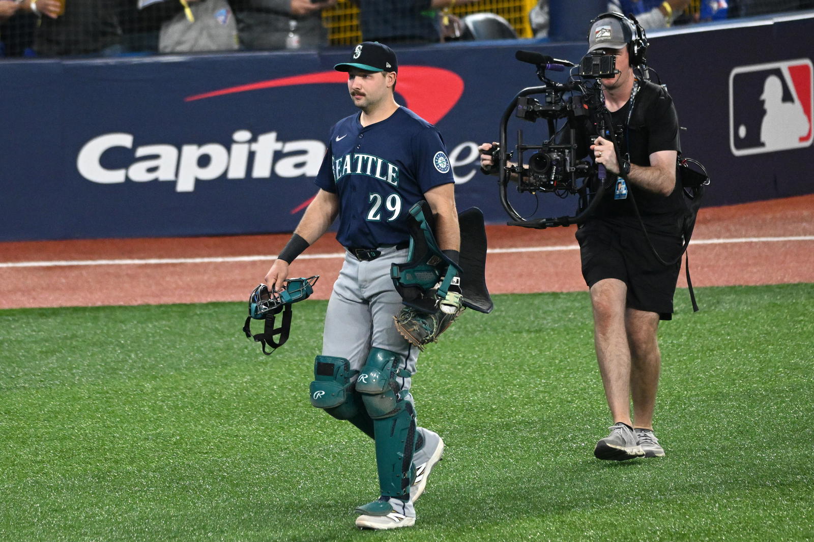 Seattle Mariners catcher Cal Raleigh (29) walks on field before game seven against the Toronto Blue Jays in the ALCS round for the 2025 MLB playoffs at Rogers Centre. Dan Hamilton-Imagn Images