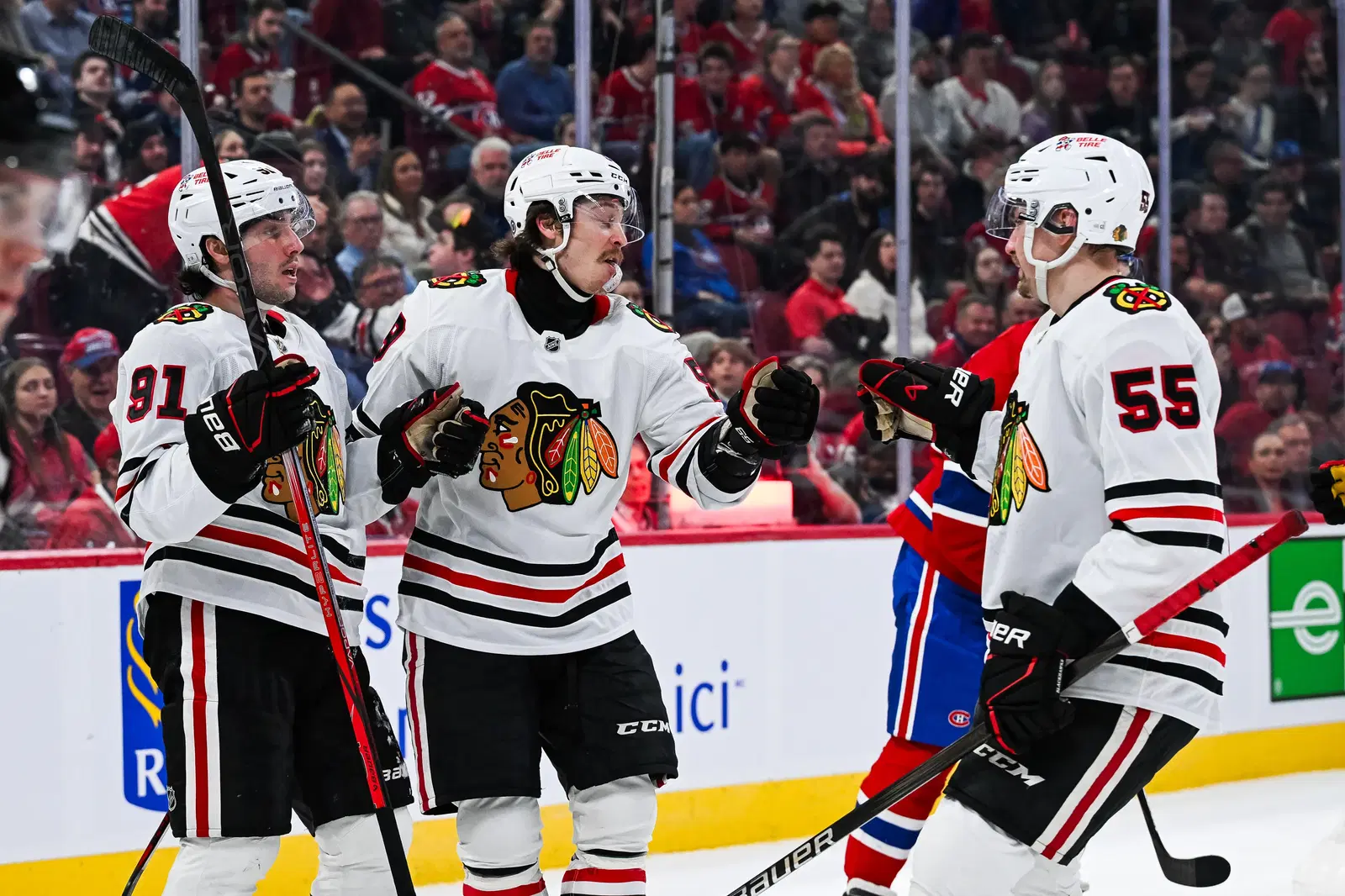 Insider Reveals Why Blackhawks Had Quiet Free Agency cover image