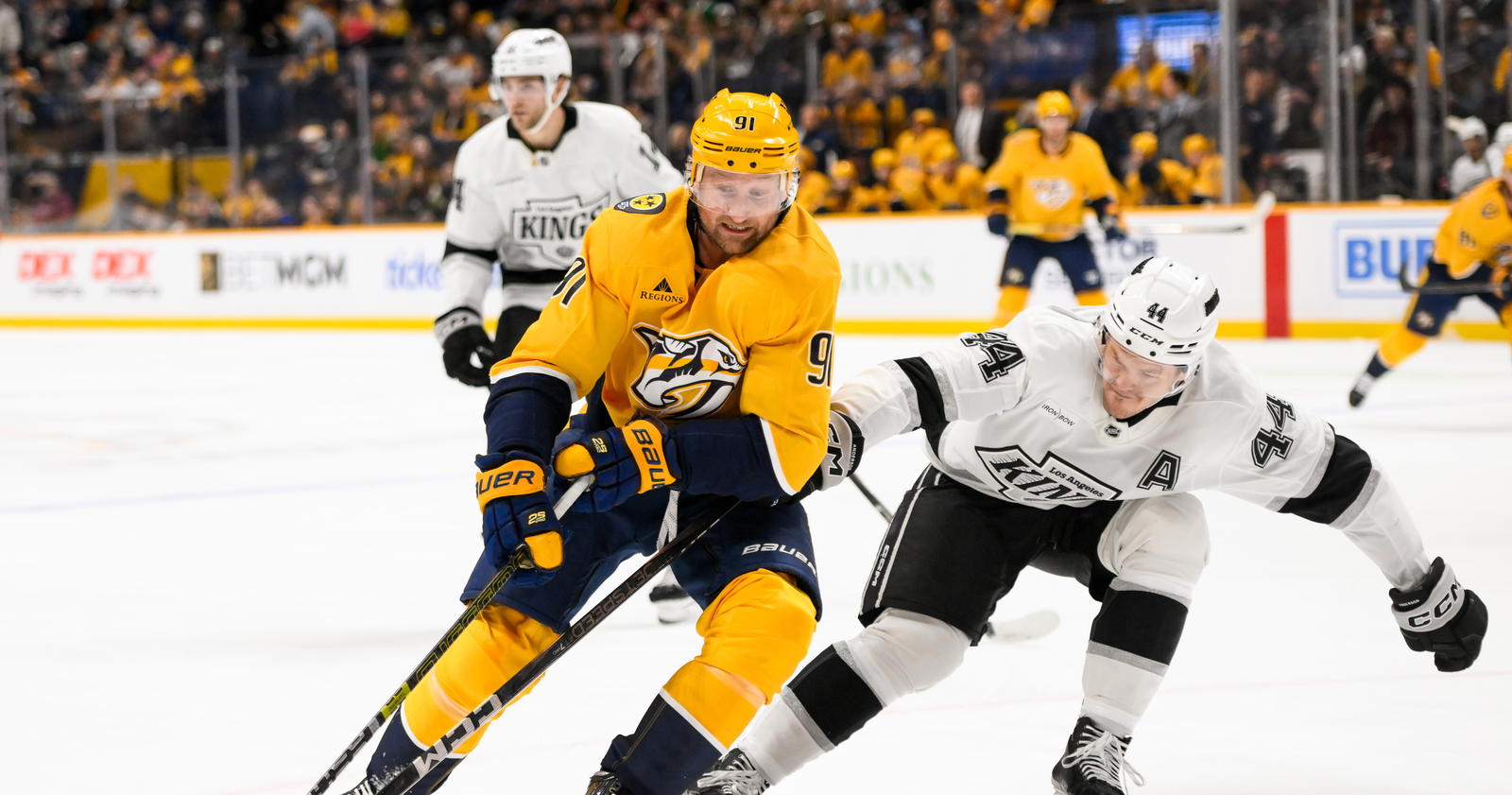 Steven Stamkos and Mikey Anderson (Steve Roberts-Imagn Images)