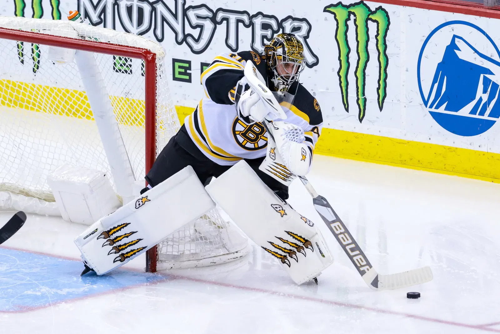 Former Bruins Award-Winning Goalie Calls It A Career