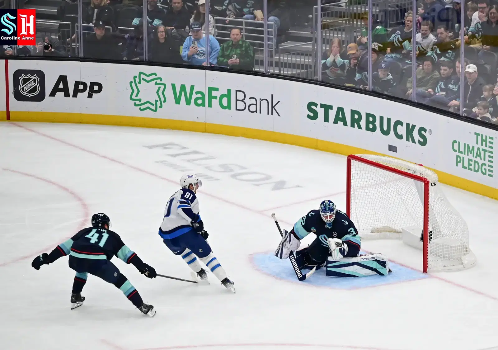 Kyle Connor #81 ties the game for the Winnipeg Jets on March 16, 2025. Photo by Caroline Anne.