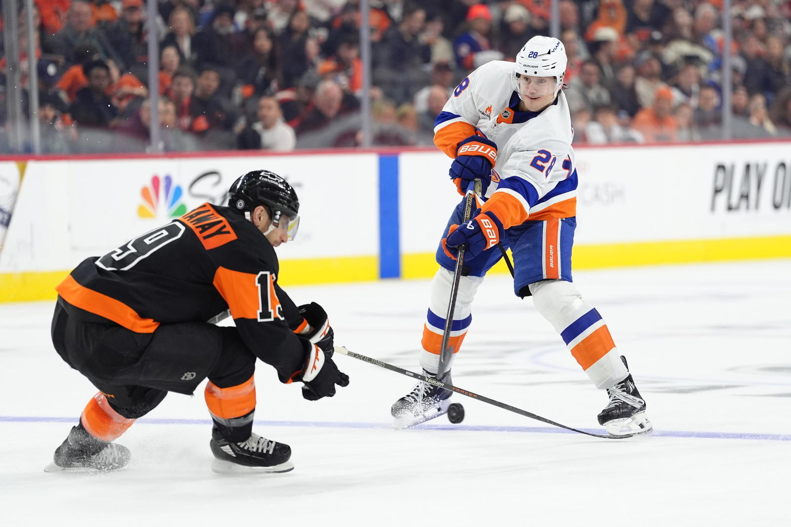 Report: Flyers Inquire About Islanders Defenseman cover image