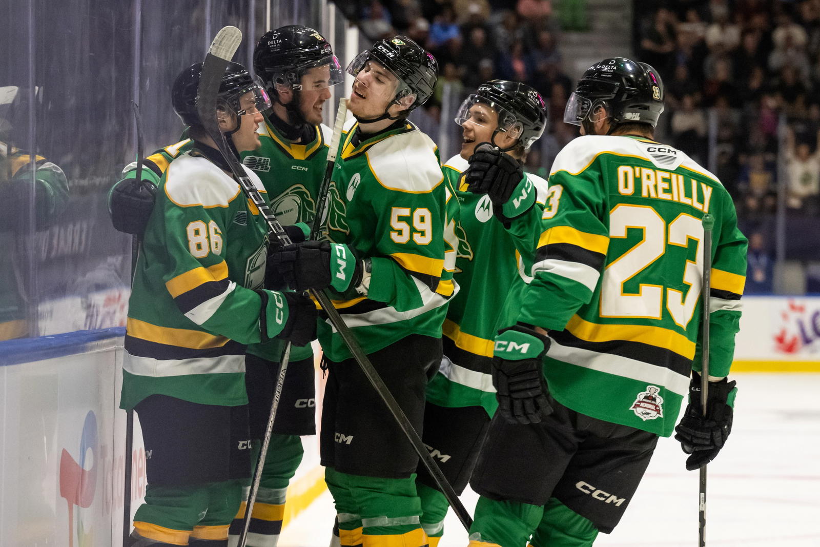 Denver Barkey, Jared Woolley, Oliver Bonk, Easton Cowan and Sam O'Reilly (Vincent Ethier / CHL)