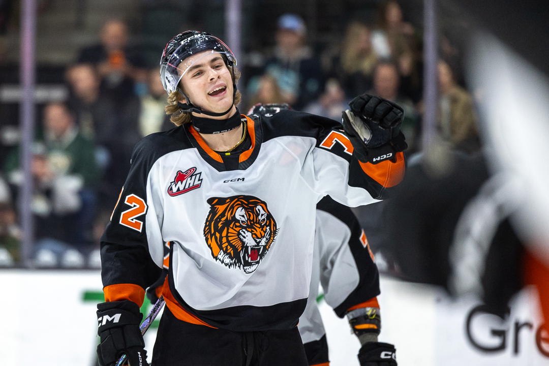 #72 Gavin McKenna celebrates scoring a goal against the Everett Silvertips on January 29th at Angel of the Winds Arena. - © Andy Glass - Come As You Are Hockey