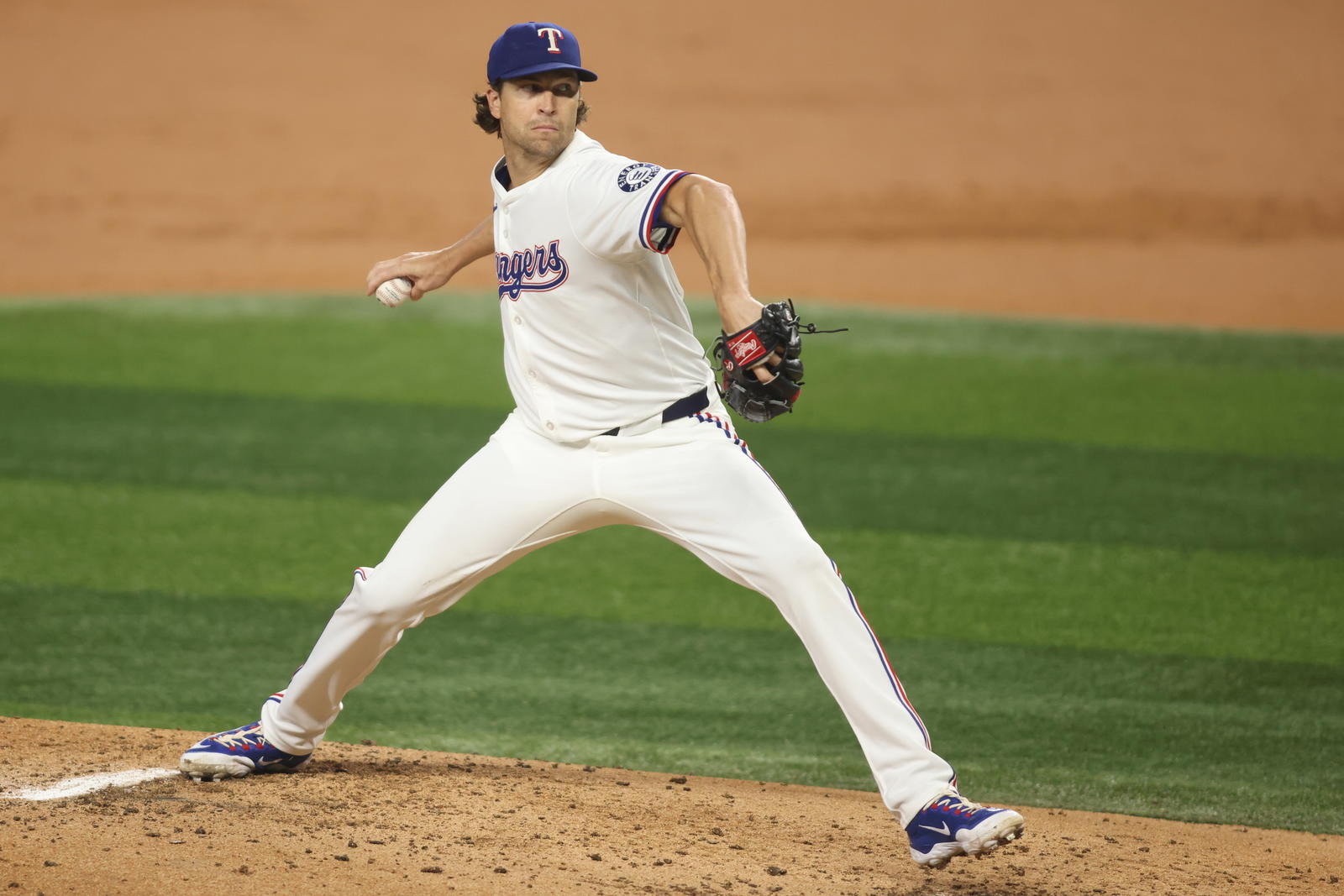 Texas Rangers pitcher Jacob deGrom (48) throws a pitch against the Houston Astros during the third inning at Globe Life Field. Tim Heitman-Imagn Images