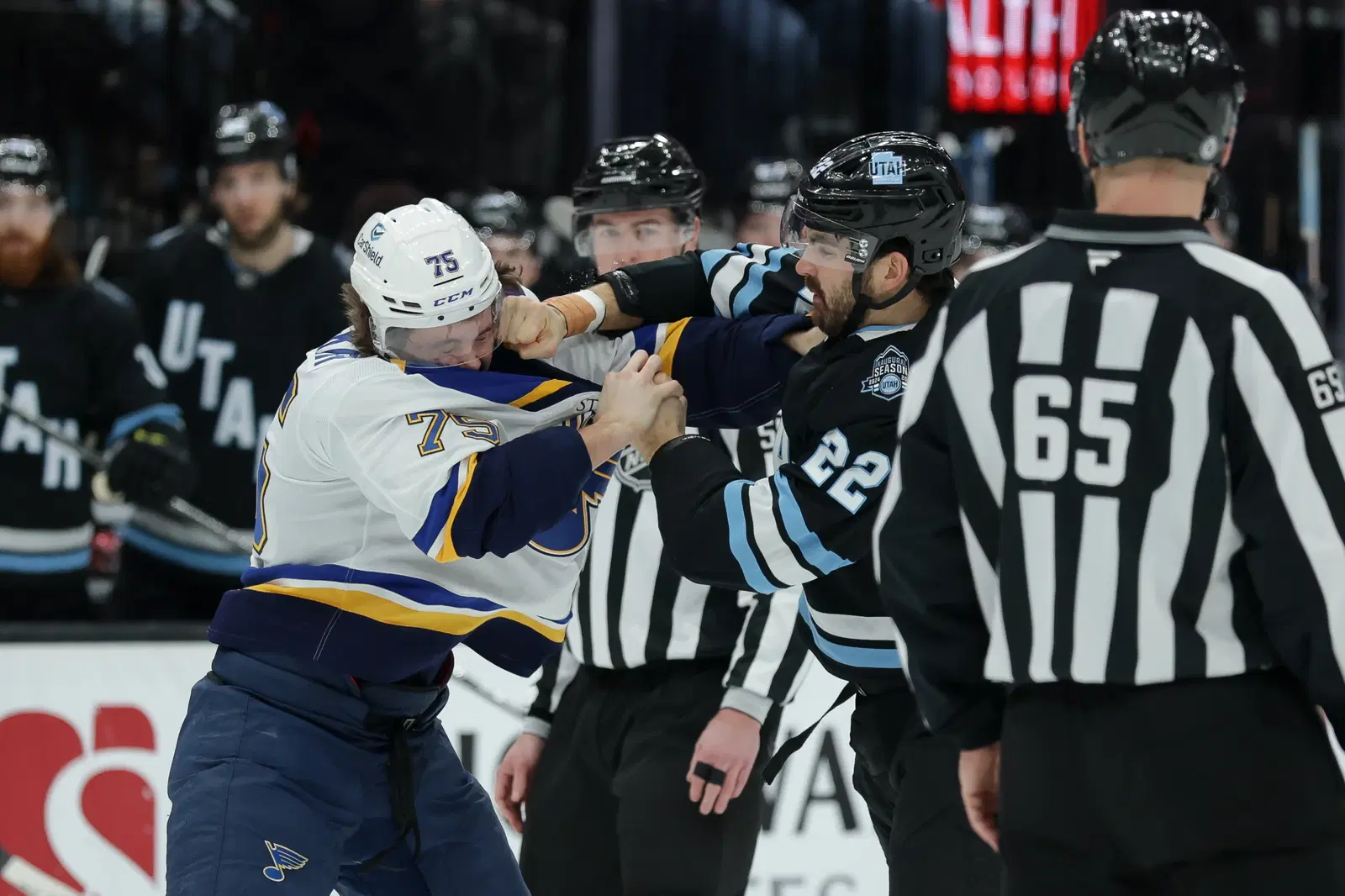 NHL Trade Rumors: Penguins Linked To Big Utah Forward