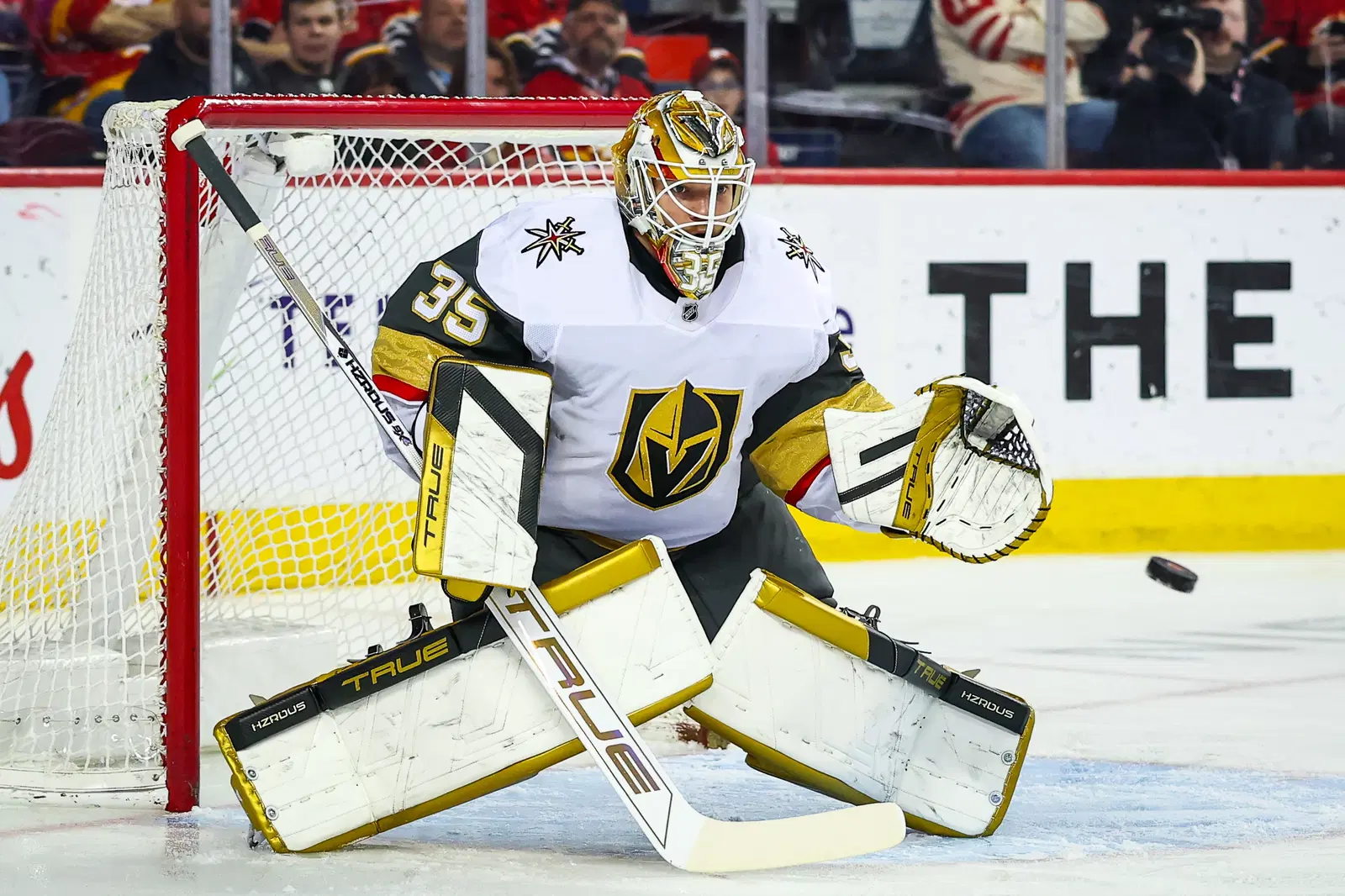 Goaltender Ilya Samsonov will not return to the Vegas Golden Knights and will test the free agency waters, according to Sportsnet's Luke Fox. 
