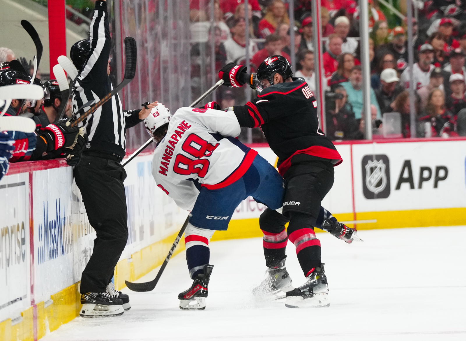 Sharks Could Benefit From Pursuing Andrew Mangiapane This Offseason