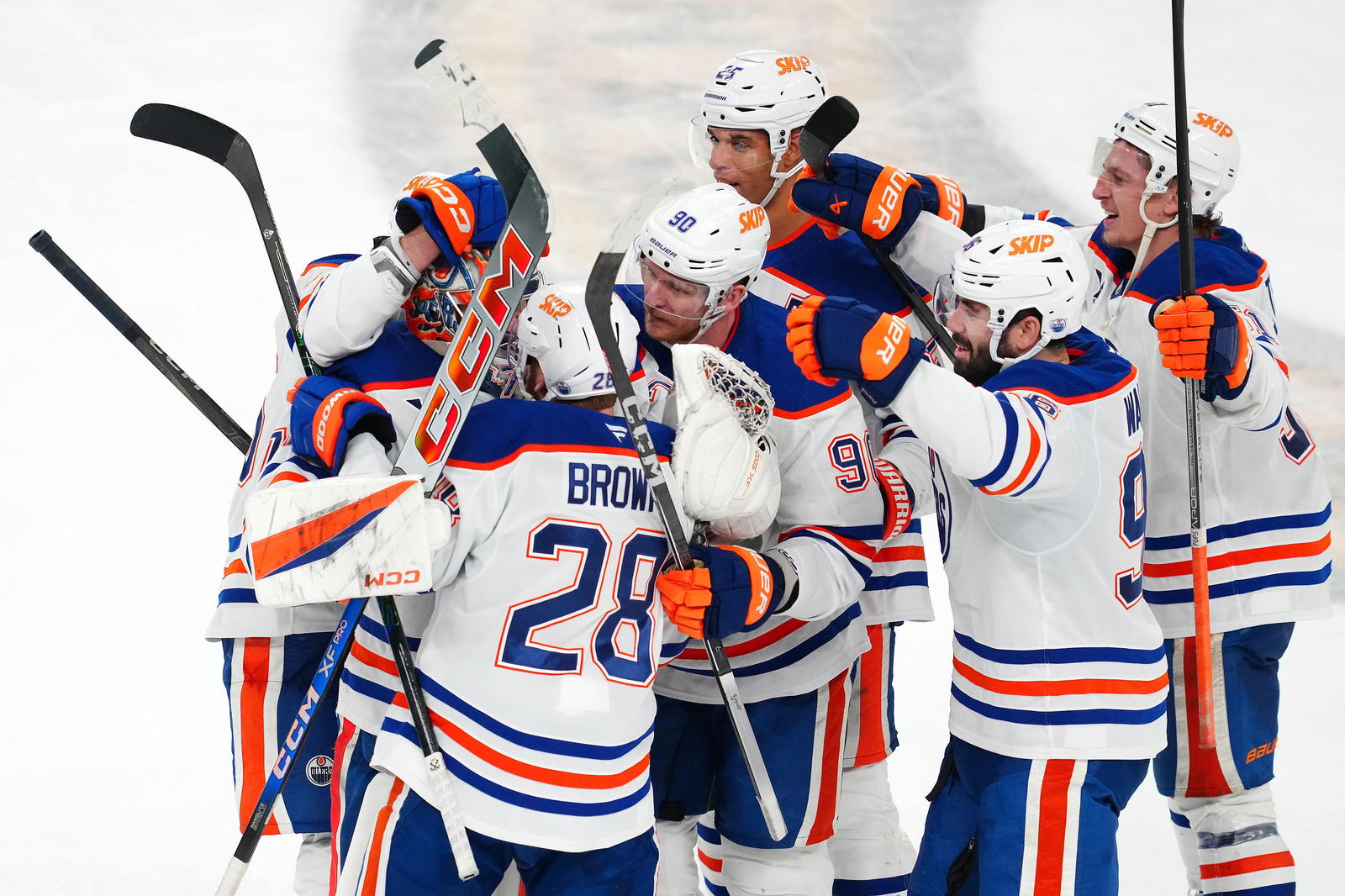 Edmonton Oilers Waiting For The Winner Of Stars vs Jets (Stephen R. Sylvanie-Imagn Images)