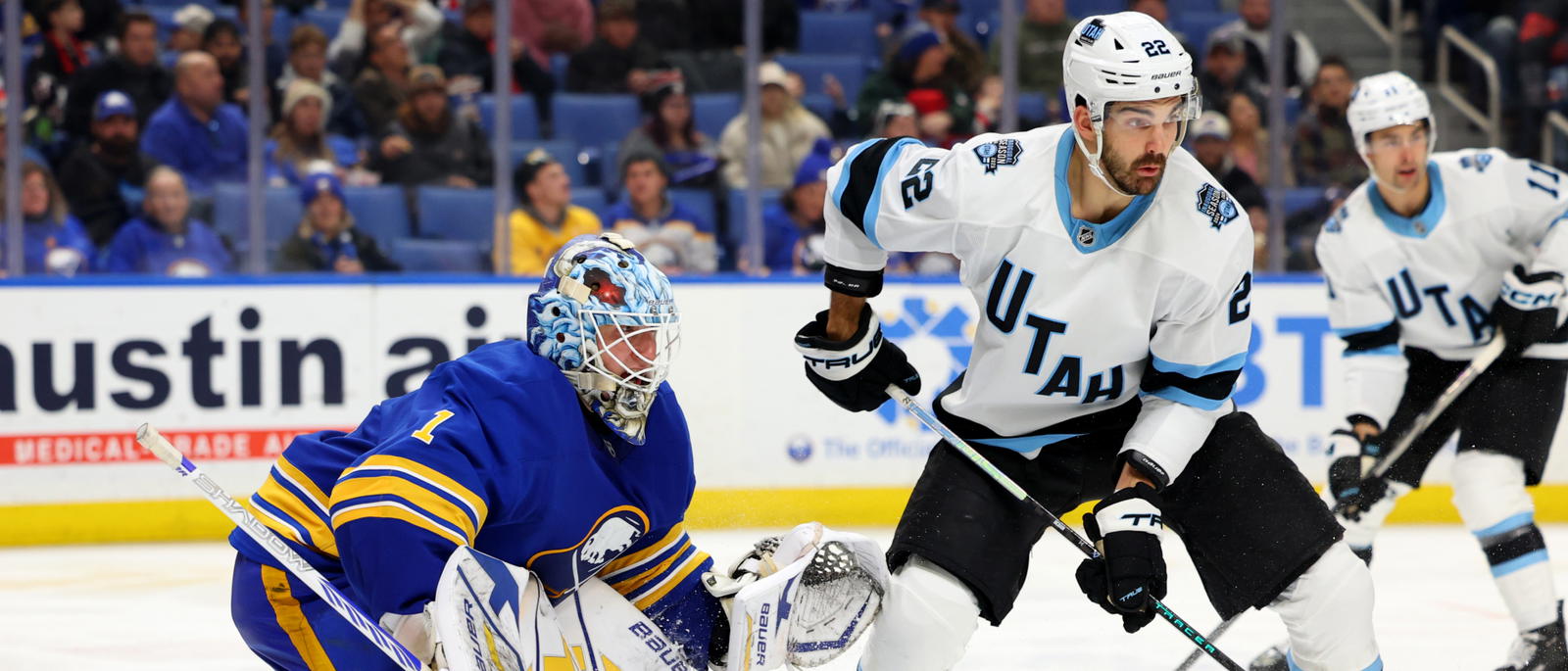 Sabres And Mammoth Clash Twice In Next Week -- Which Team Would You Rather Have?