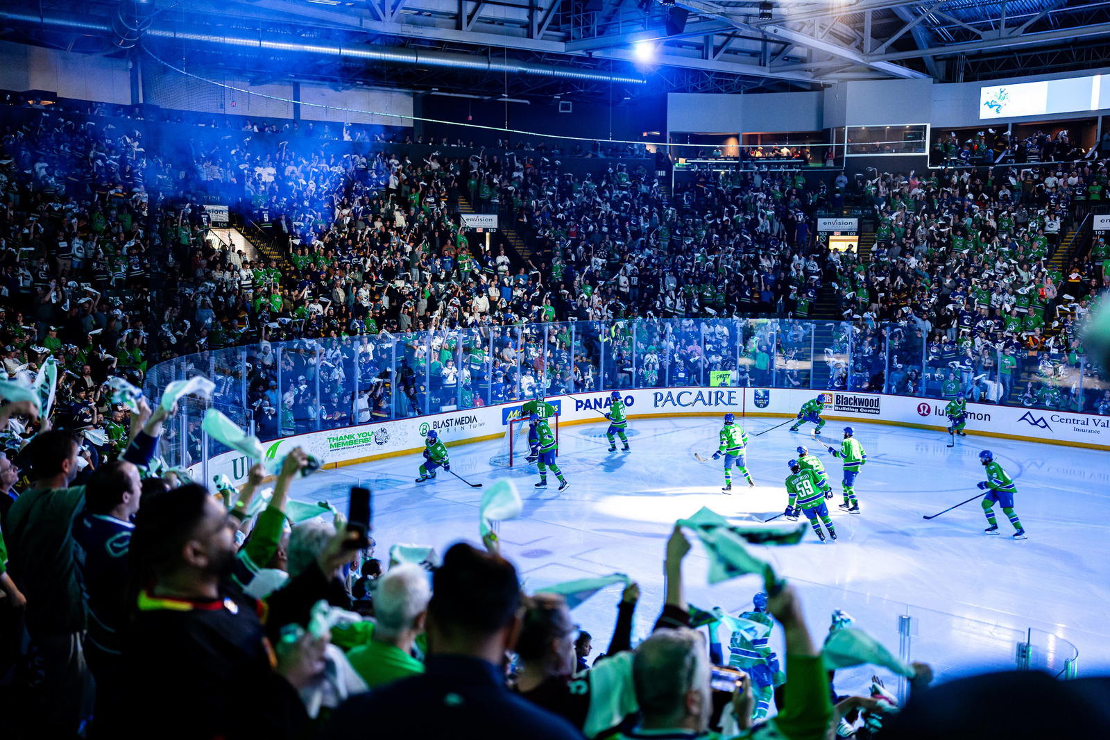 Abbotsford Centre’s crowd waves towels as they welcome the Abbotsford Canucks onto the ice to start Game 3 of the 2025 Calder Cup Finals. (Photo Credit: @AbbyCanucks/X)