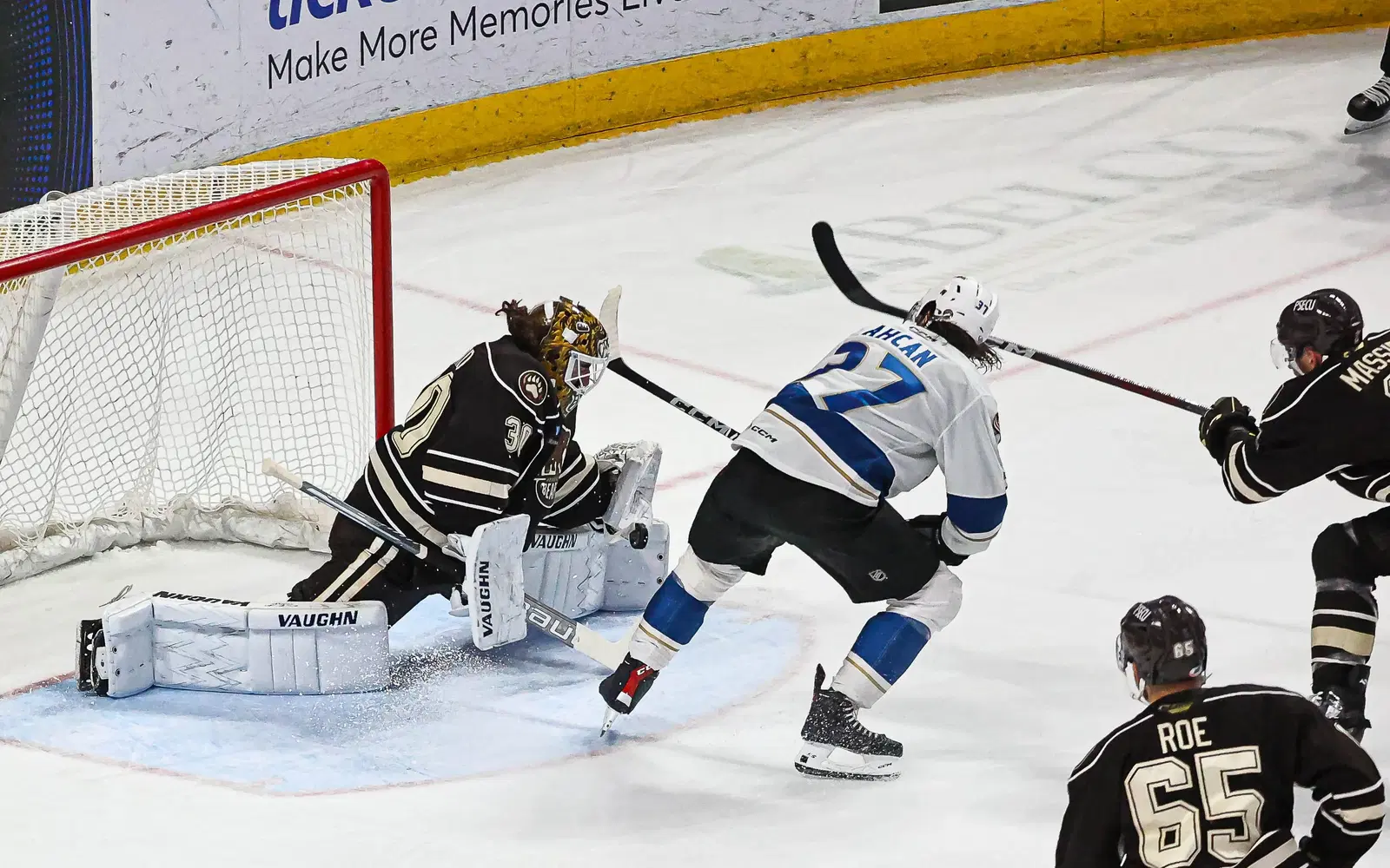 Cleveland Extends Roman Ahcan For Two Years