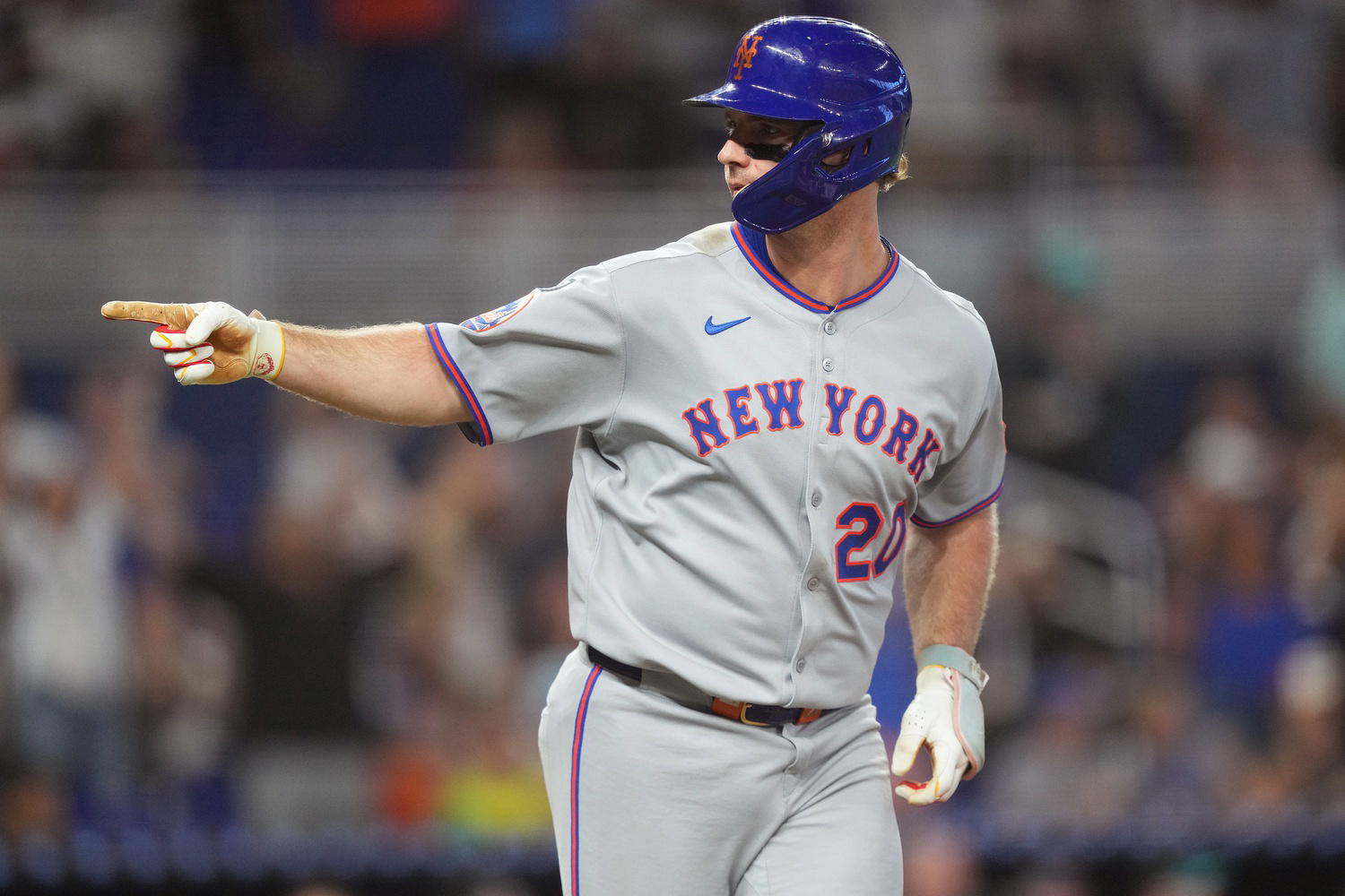 Sep 27, 2025; Miami, Florida, USA; New York Mets first baseman Pete Alonso (20) celebrates his solo home run against the Miami Marlins in the third inning at loanDepot Park. (Jim Rassol/Imagn Images)