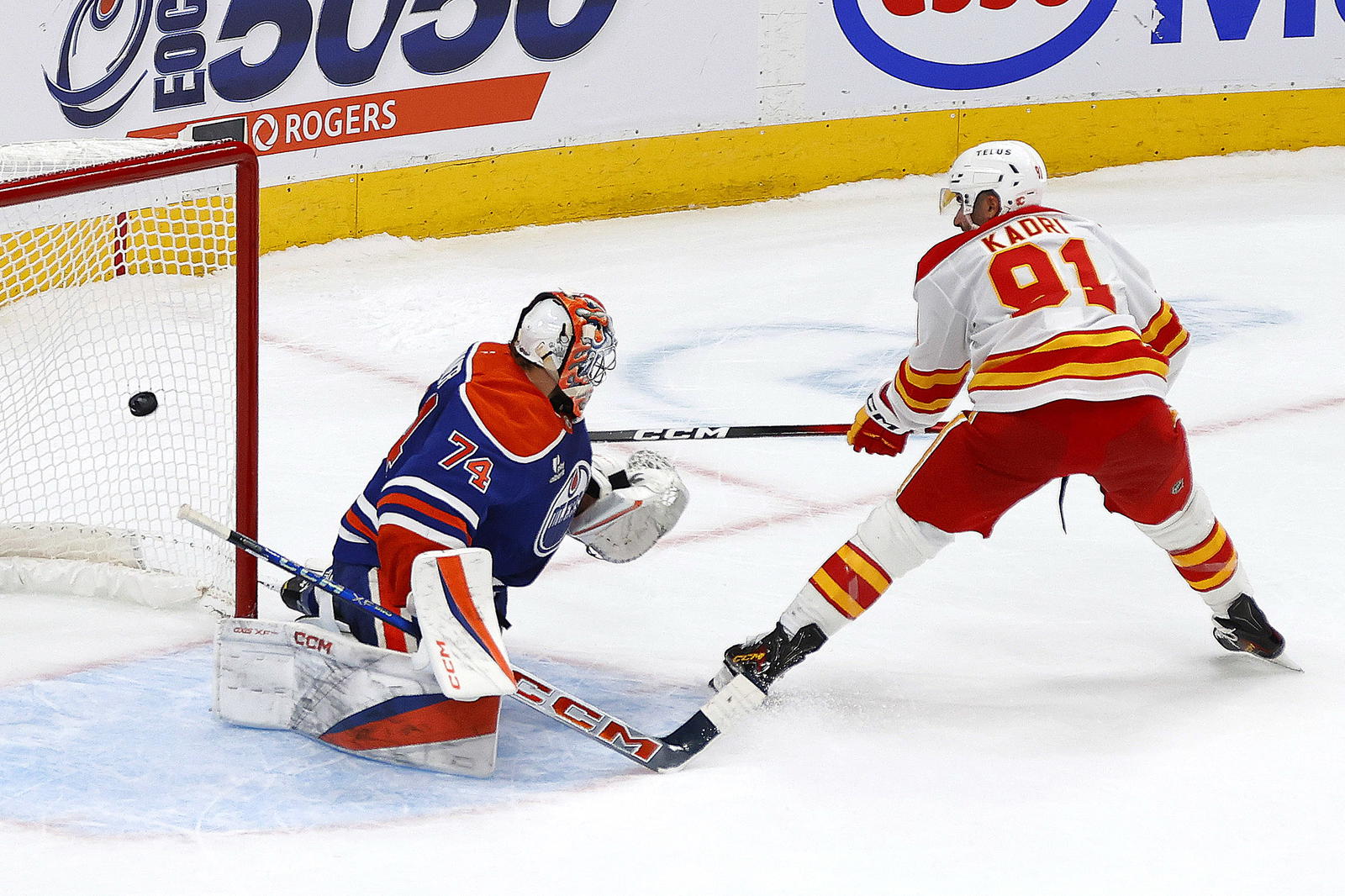 Stuart Skinner misplayed the puck on the third goal of the game, then stopped most shots until Nazem Kadri scored the shootout winner. Photo by 

© Perry Nelson Imagn Images