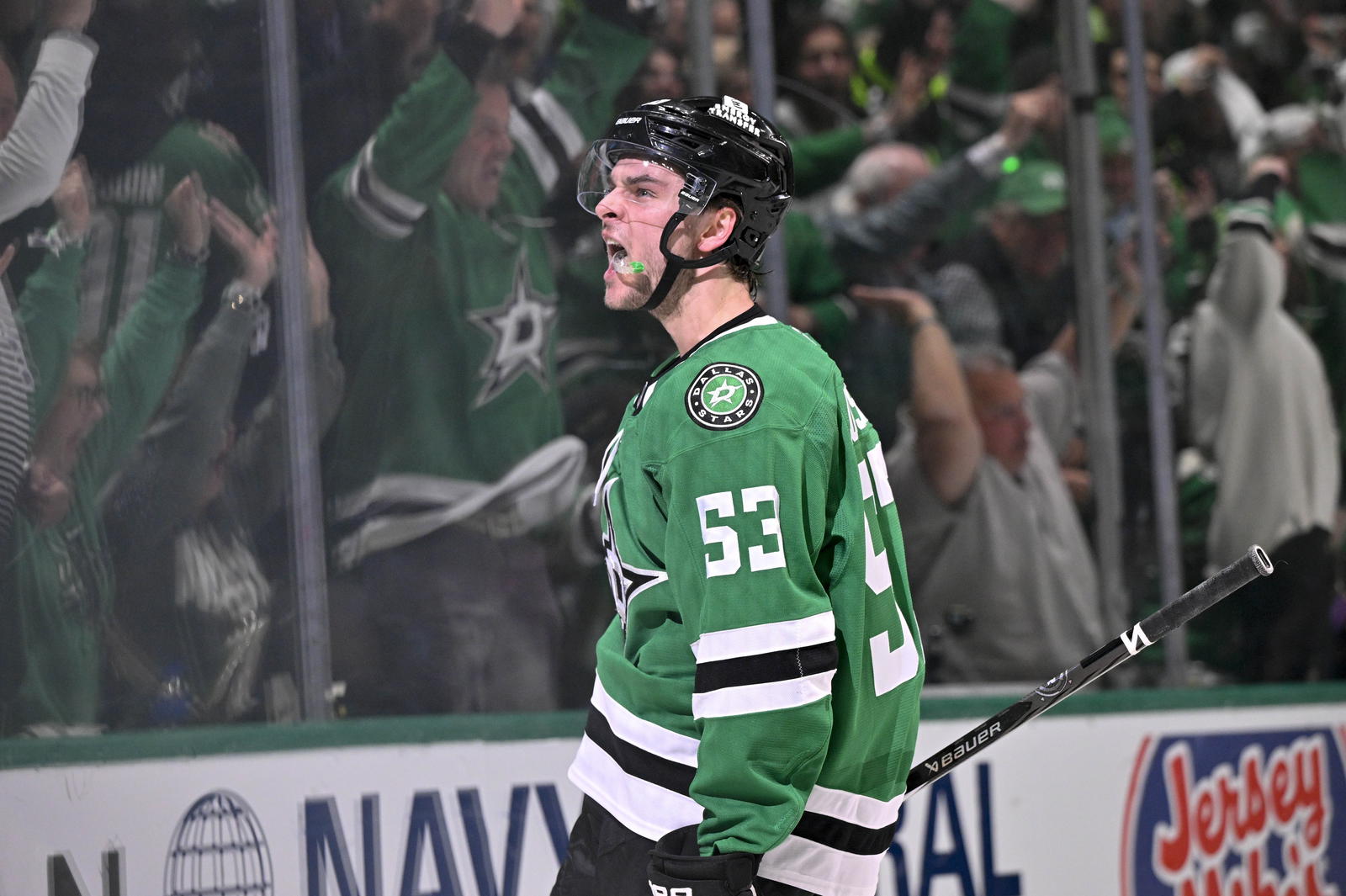 Stars Big Guns Deliver In Massive Victory