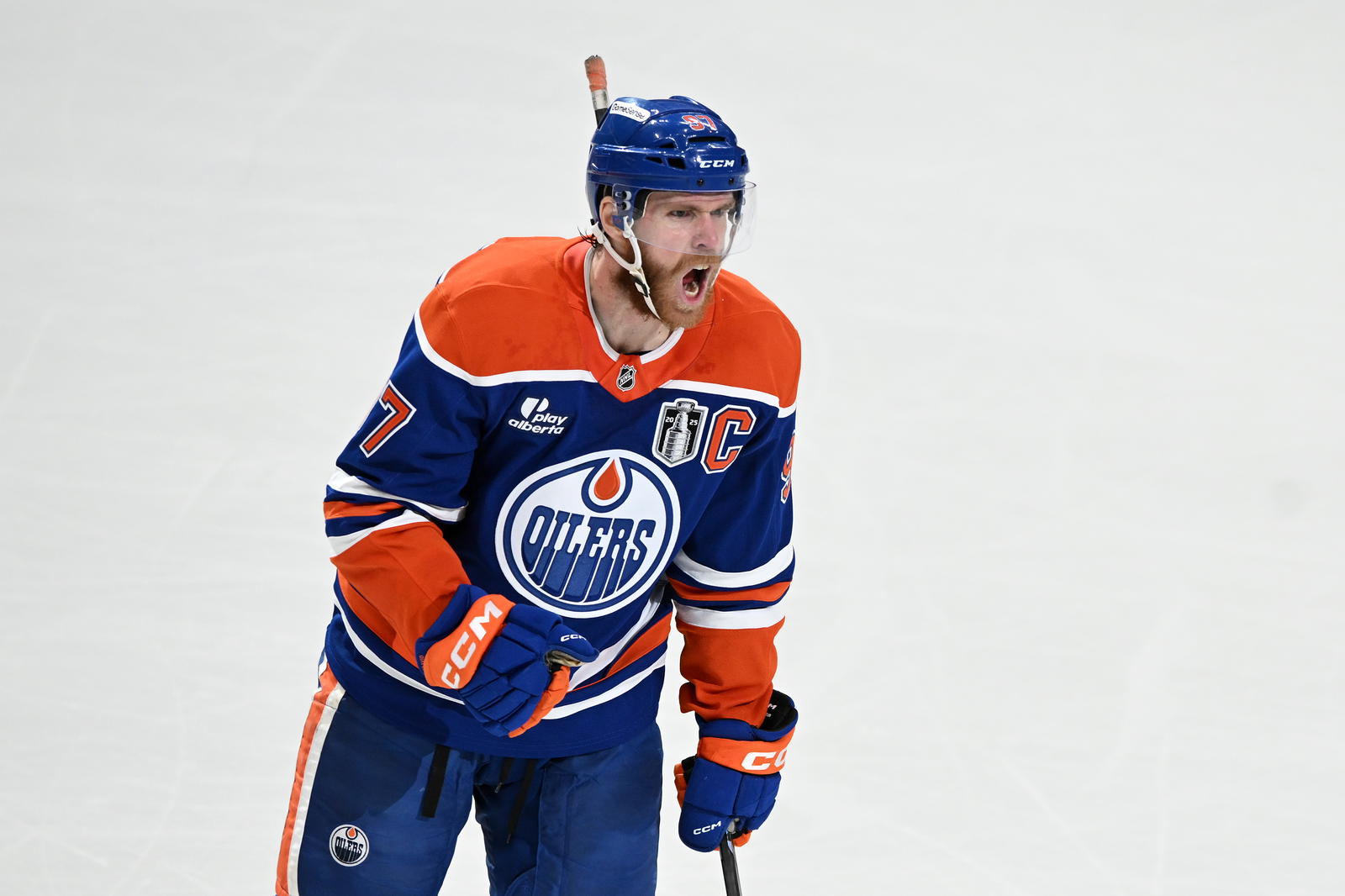 Connor McDavid still hasn't signed his extension with the Edmonton Oilers. Is there a reason to panic? Photo by:&nbsp;

© Walter Tychnowicz of Imagn Images