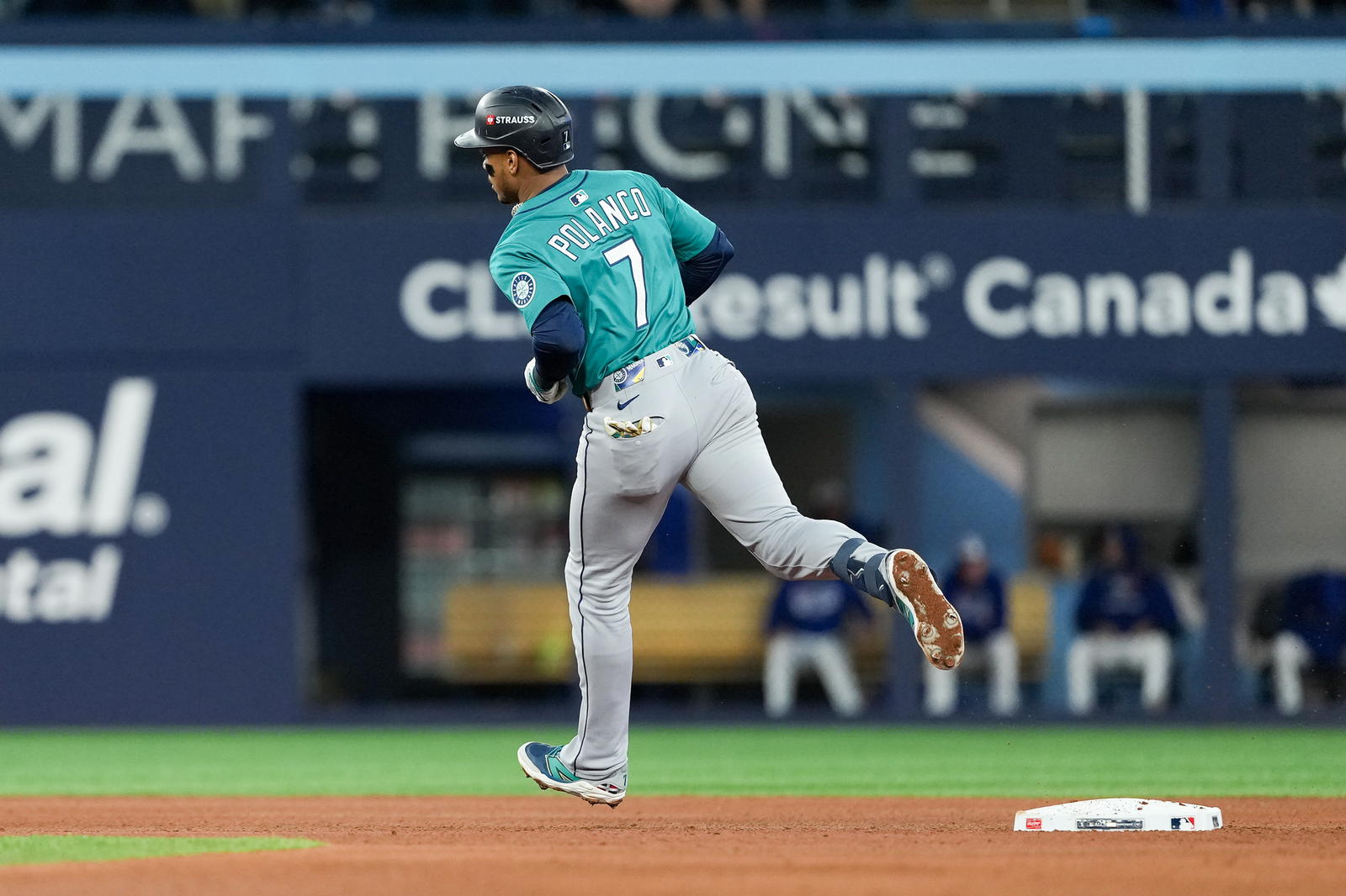 Seattle Mariners infielder Jorge Polanco (7) circles the bases after hitting a three run home run in the fifth inning against the Toronto Blue Jays during game two of the ALCS round for the 2025 MLB playoffs at Rogers Centre. Nick Turchiaro-Imagn Images