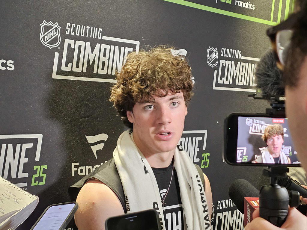 NHL draft prospect Mason West is expected to play high school football this fall... then pursue his NHL dreams. (Photo: Michael Augello, The Hockey News)