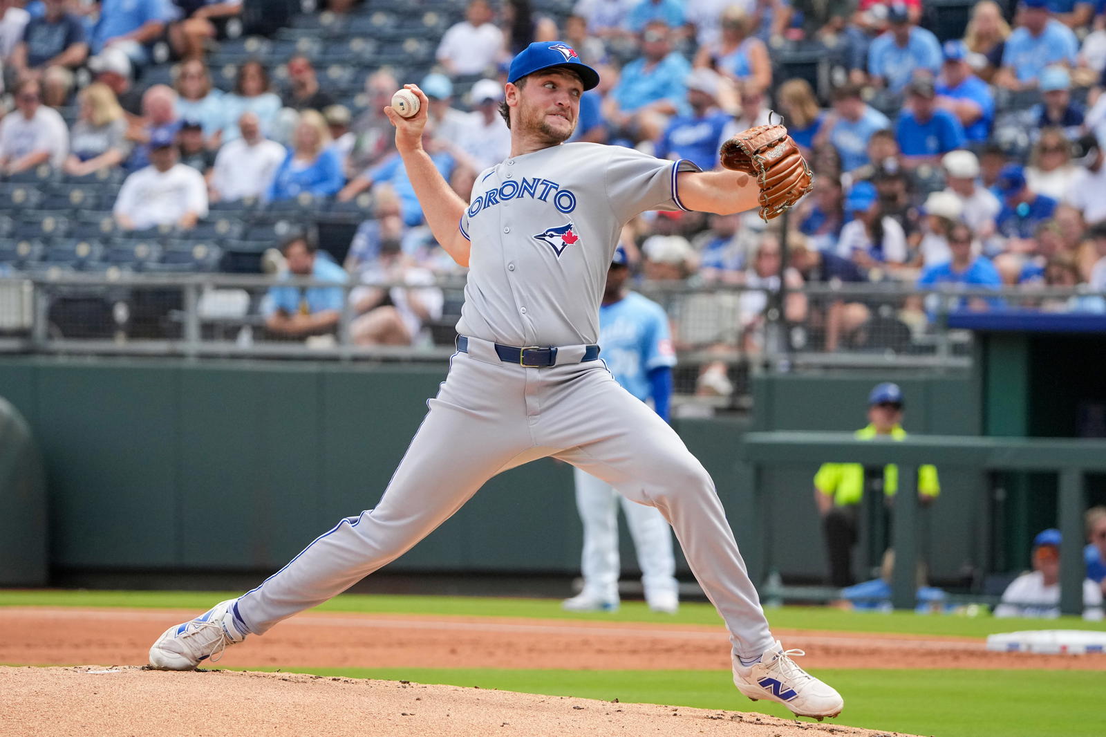 Toronto Blue Jays starting pitcher Trey Yesavage (39) delivers a pitch against the Kansas City Royals during the first inning at Kauffman Stadium. Denny Medley-Imagn Images