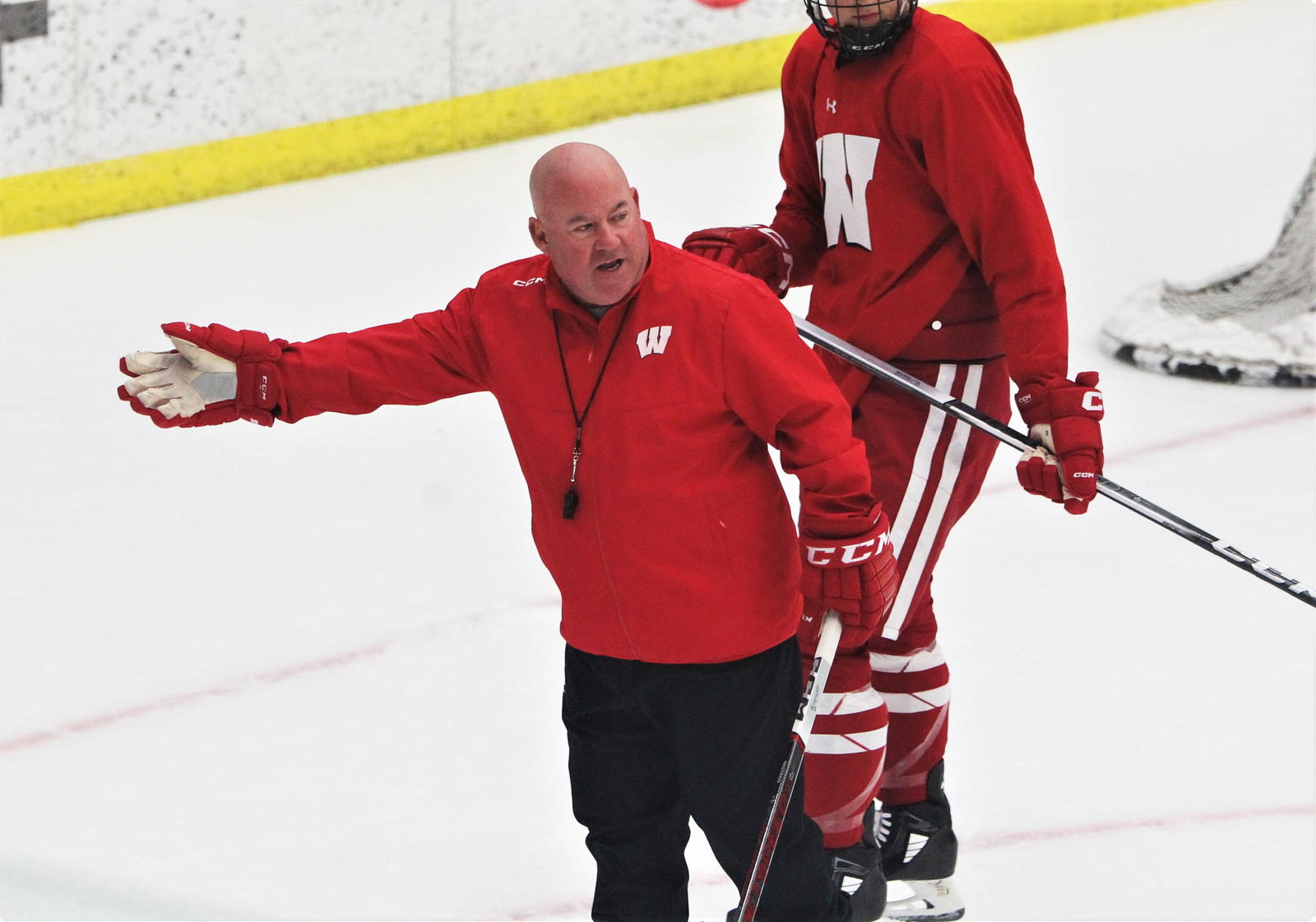 Wisconsin men's hockey coach Mike Hastings guides the team through practice at La Bahn Arena in Madison, Wis. at Tuesday Sept. 26, 2026. (Credit:&nbsp;Mark Stewart / Milwaukee Journal Sentinel / USA TODAY NETWORK)