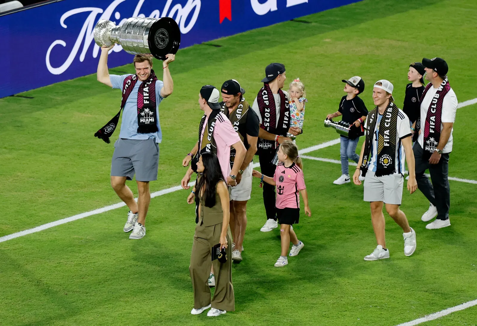 Panthers bring Stanley Cup to see Messi at Club World Cup match