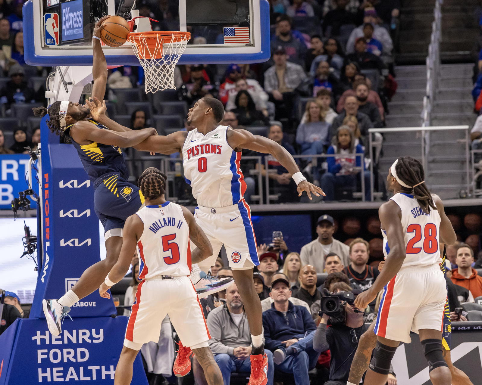Pistons Win 10 Straight: Jalen Duren Dominates In Return, Detroit Logs 127-112 Victory Over Pacers