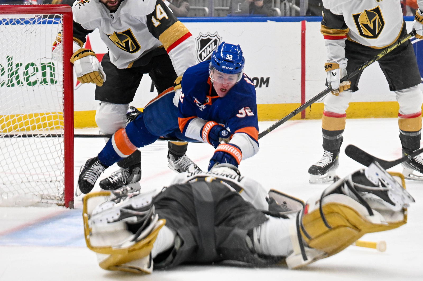 Islanders Should Take Flyer On Goaltender Ilya Samsonov