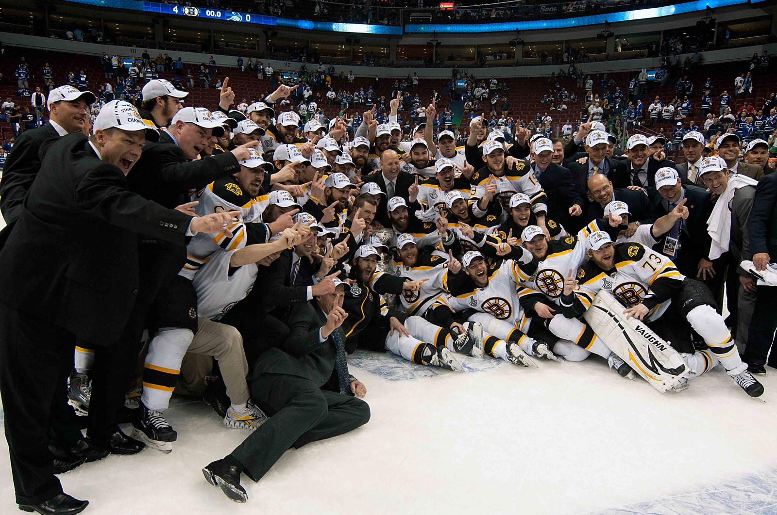 Boston Bruins 2011 Stanley Cup (© Anne-Marie Sorvin-Imagn Images)