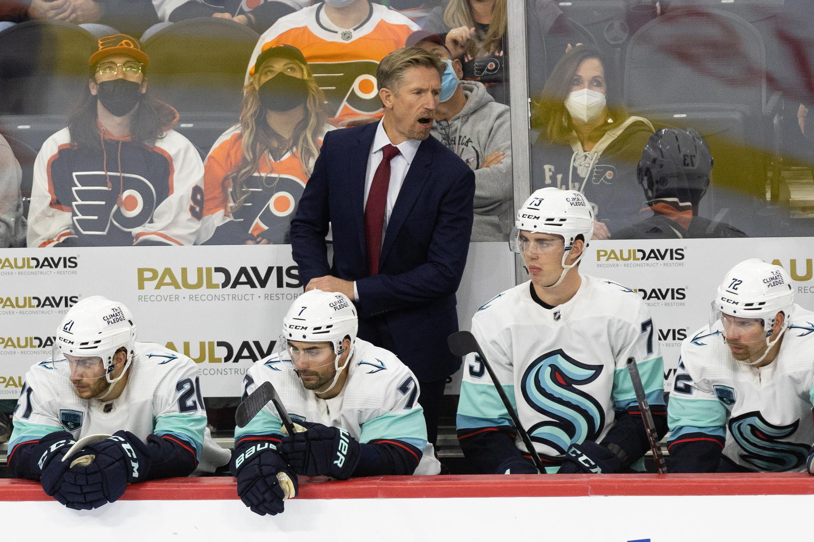 Dave Hakstol most recently coached in the NHL as the head coach of the Seattle Kraken. (Photo: Bill Streicher, Imagn Images)
