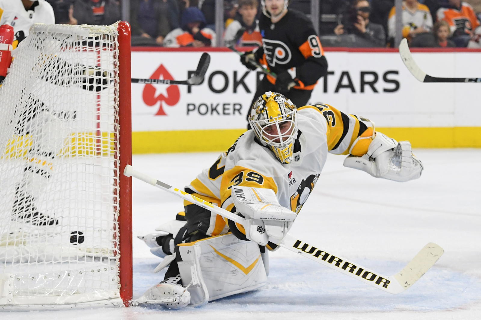 Feb 25, 2025; Philadelphia, Pennsylvania, USA; Pittsburgh Penguins goaltender Alex Nedeljkovic (39) allows goal by Philadelphia Flyers right wing Tyson Foerster (71) (not pictured) during the second period at Wells Fargo Center. (Eric Hartline-Imagn Images)